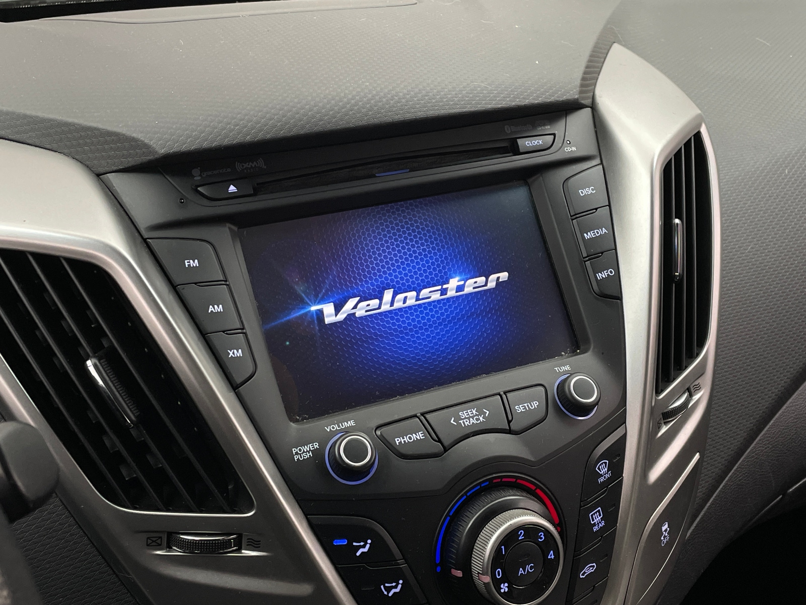 Thumbnail: 2013 Hyundai Veloster - 4