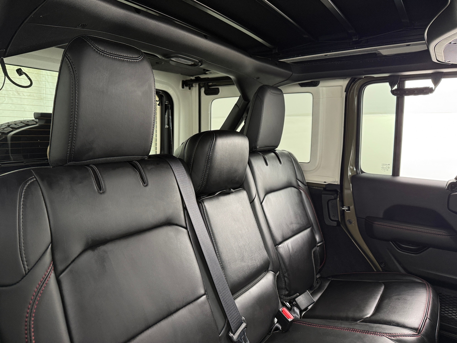 Thumbnail: 2025 Jeep Wrangler - 5