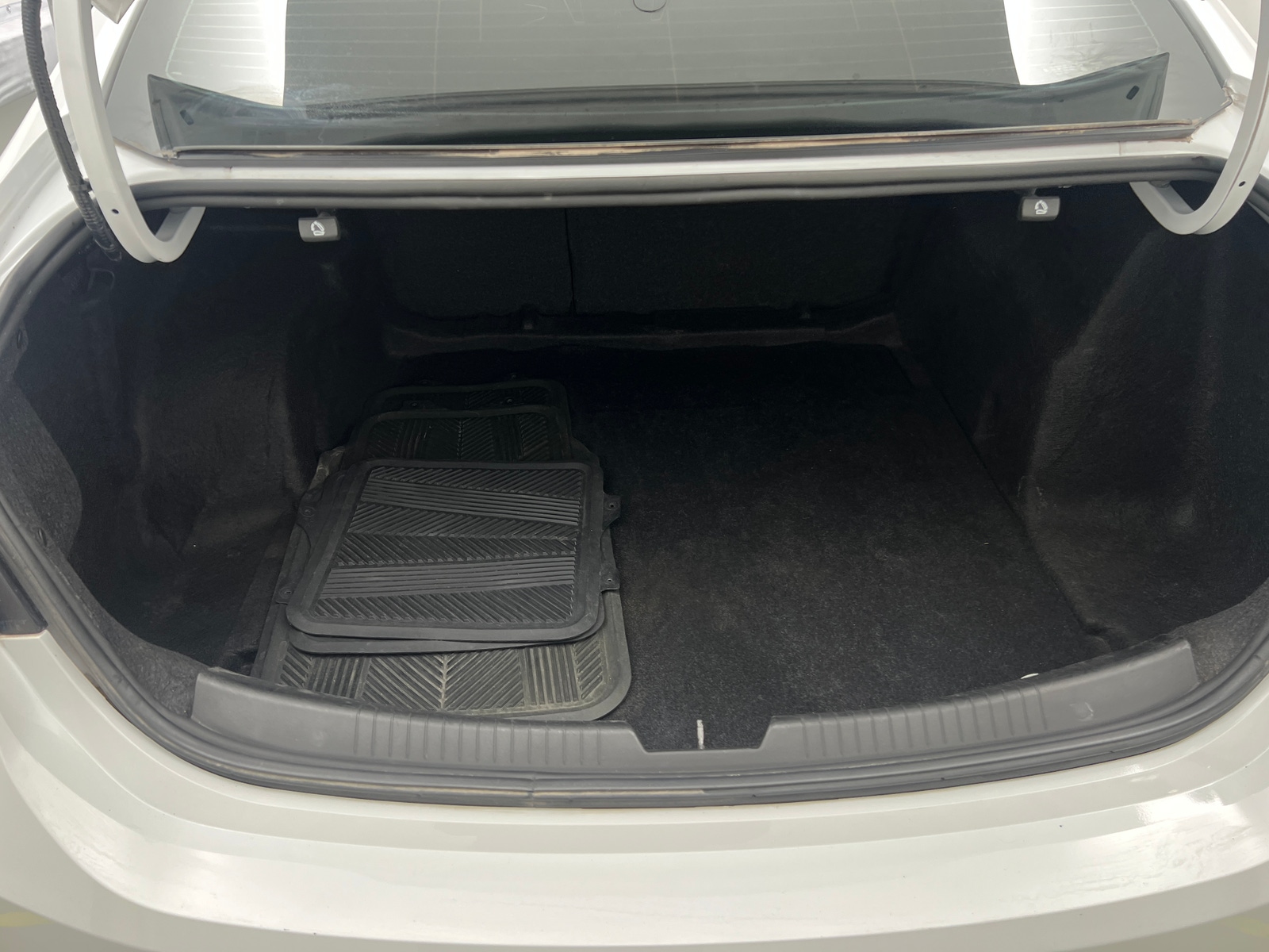 Thumbnail: 2021 Chevrolet Malibu - 7