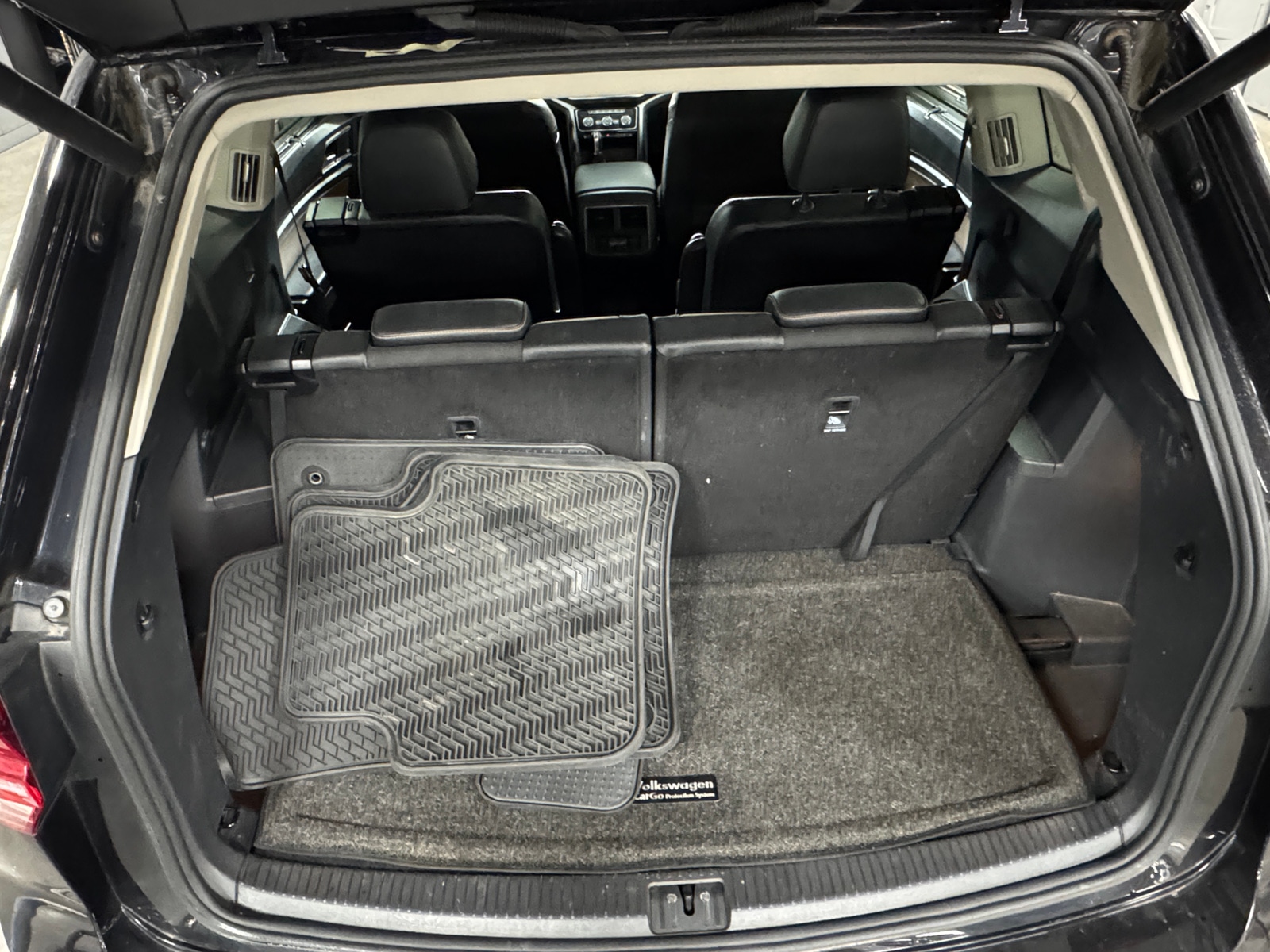 Thumbnail: 2018 Volkswagen Atlas - 6