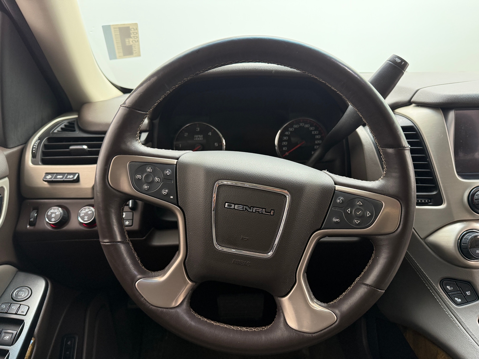 Thumbnail: 2016 GMC Yukon XL - 4