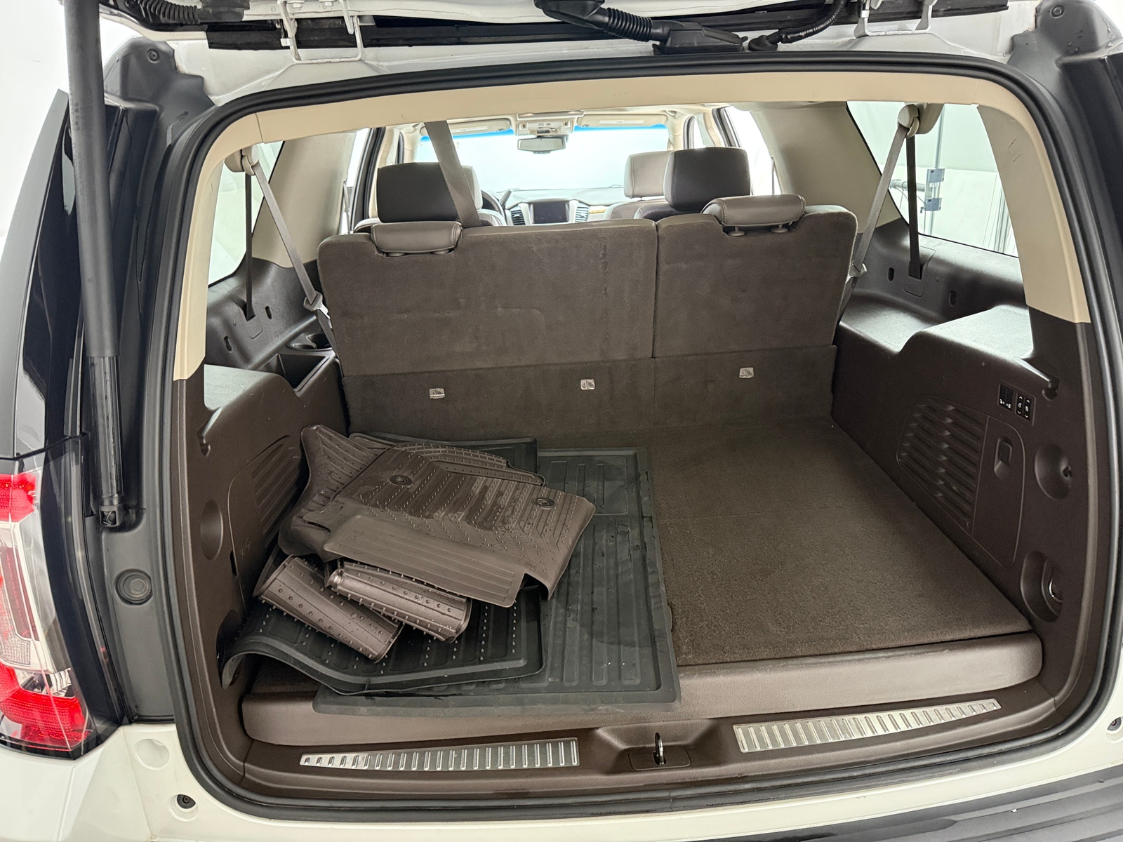 Thumbnail: 2016 GMC Yukon XL - 6