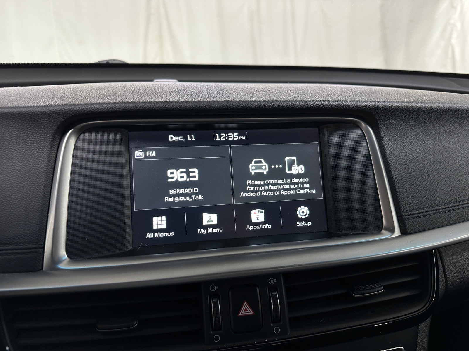 Thumbnail: 2019 Kia Optima - 4