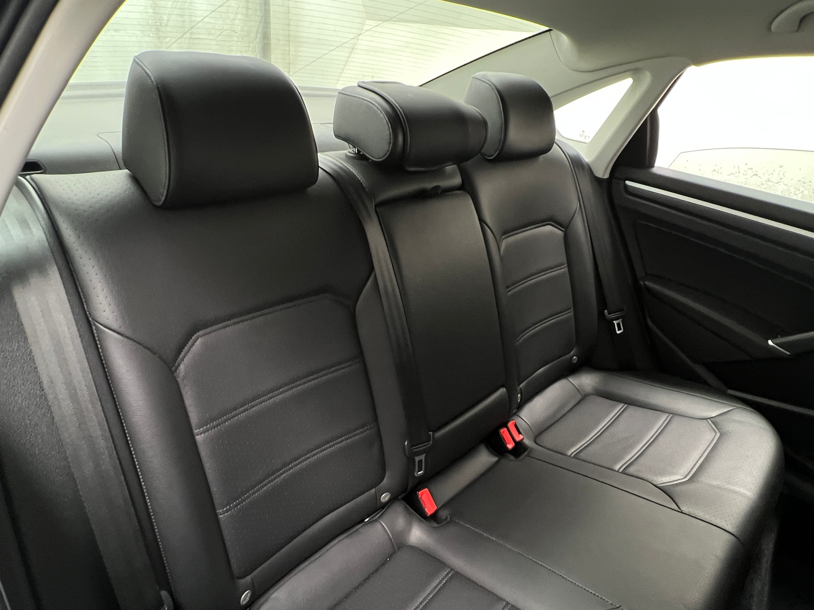 Thumbnail: 2017 Volkswagen Passat - 5