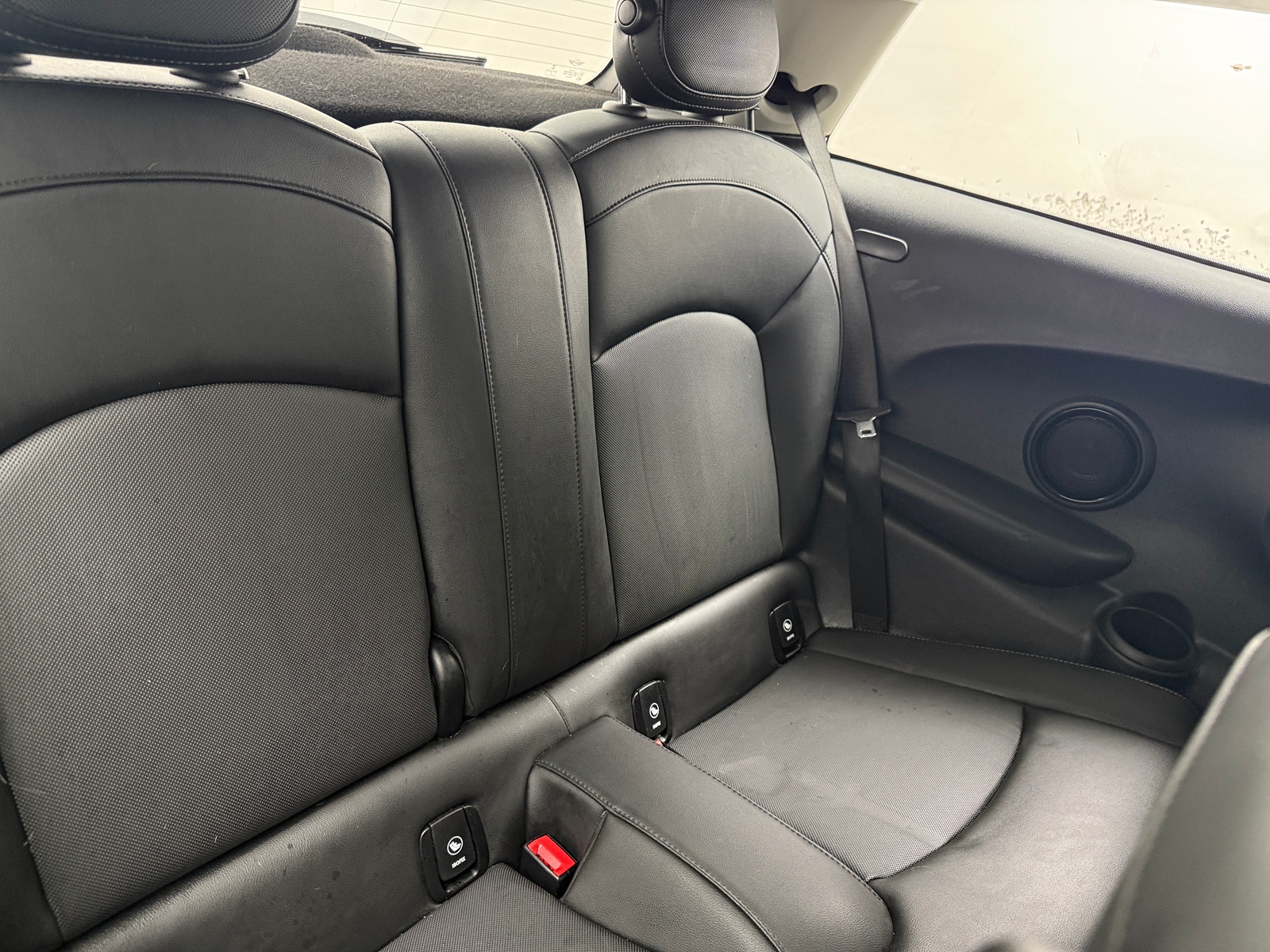 Thumbnail: 2022 MINI Cooper Hardtop - 5