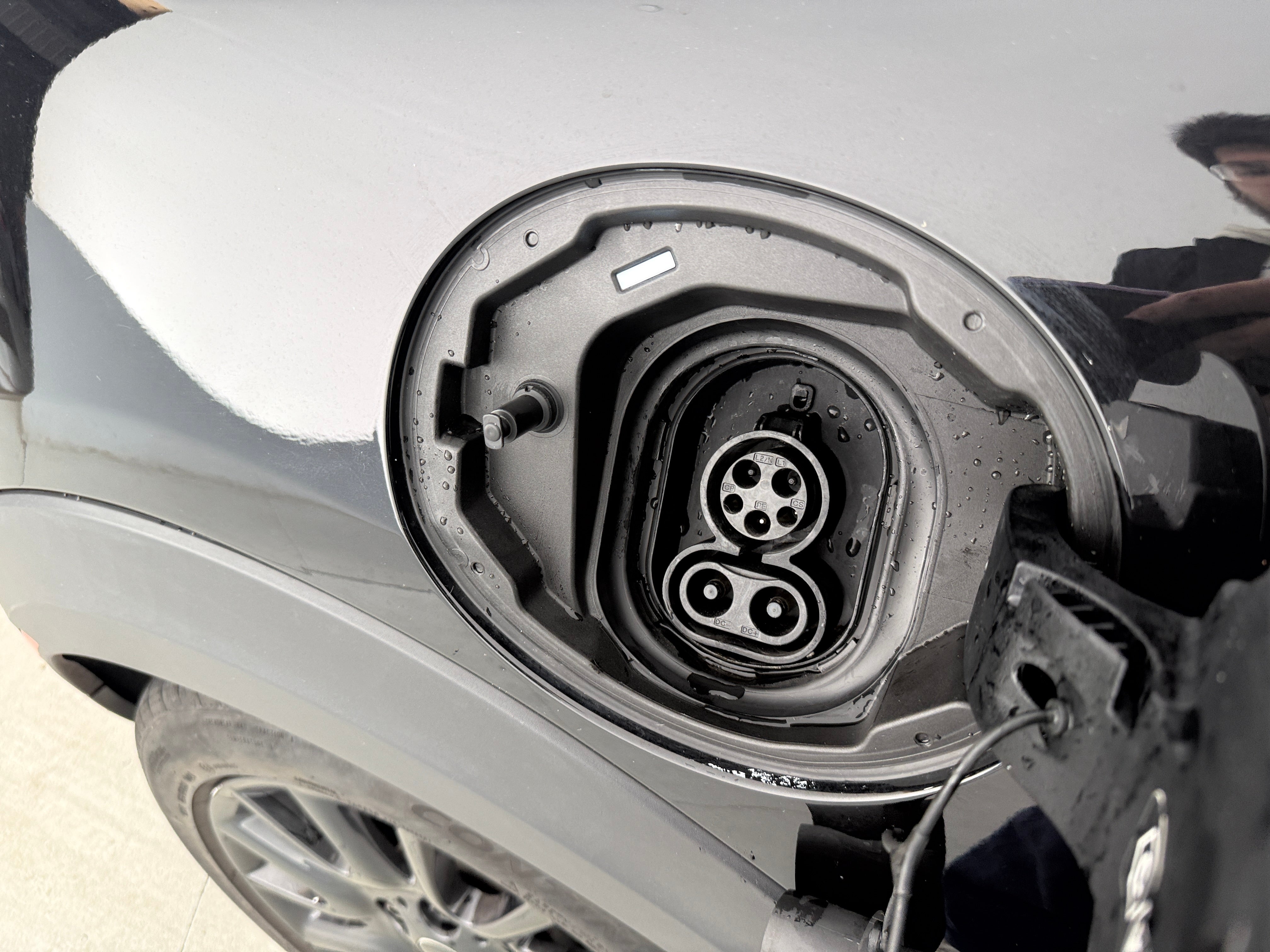 Used 2022 MINI Hardtop 2 Door SE with VIN WMW13DJ05N2S11575 for sale in Auburn, WA