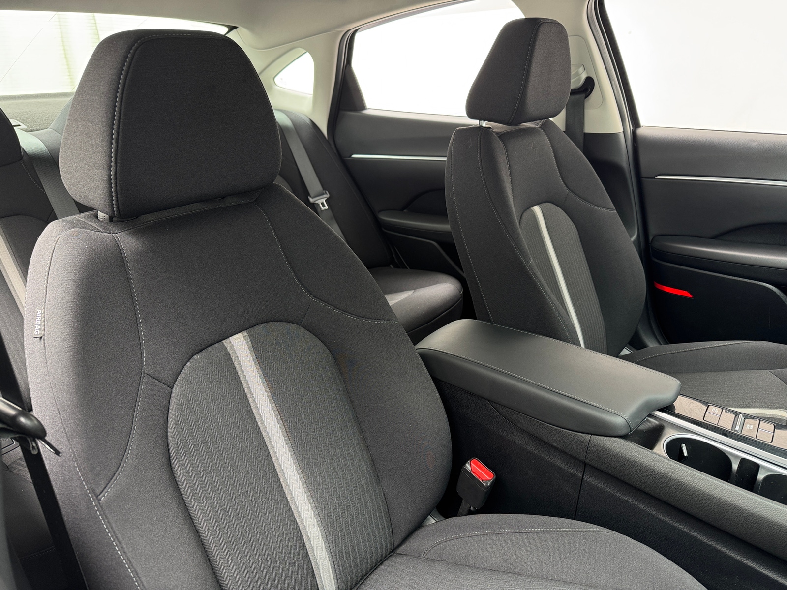 Thumbnail: 2023 Hyundai Sonata - 2