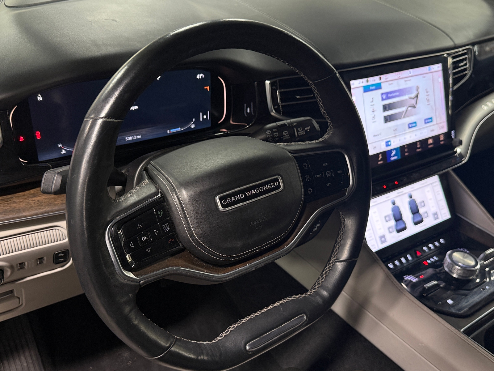 Thumbnail: 2022 Jeep Grand Wagoneer - 4