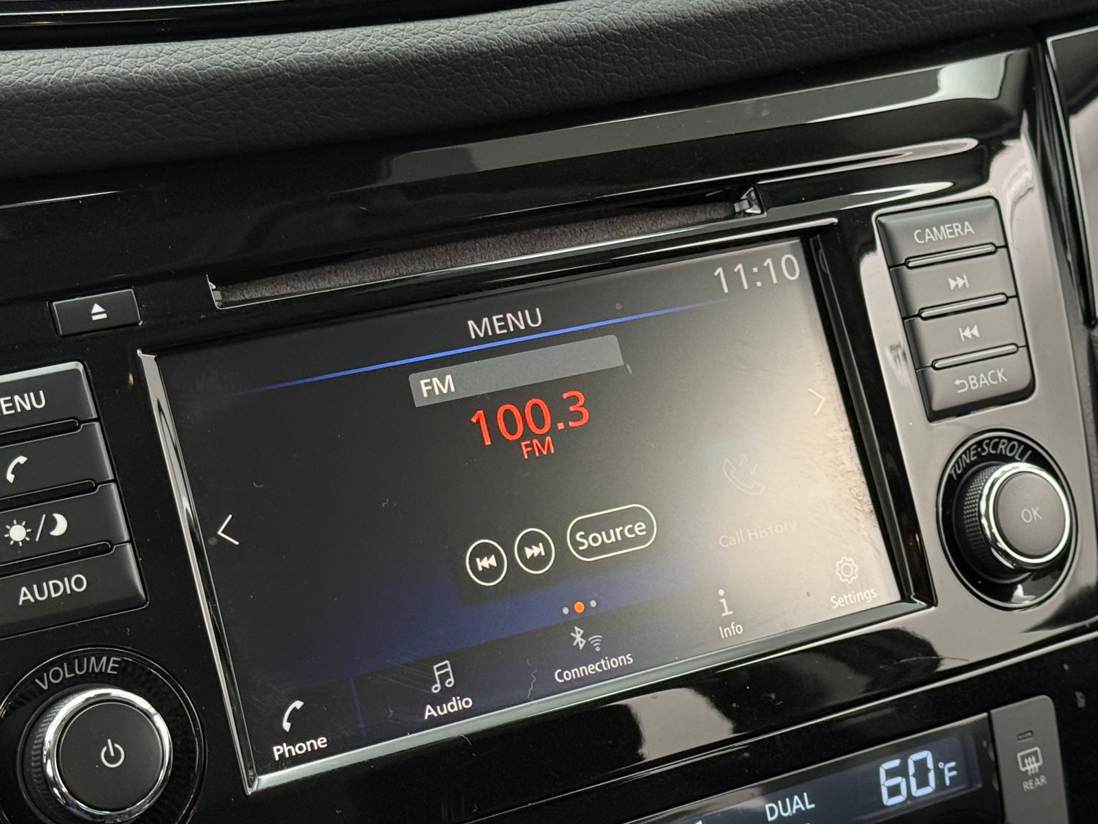 Thumbnail: 2022 Nissan Rogue Sport - 4