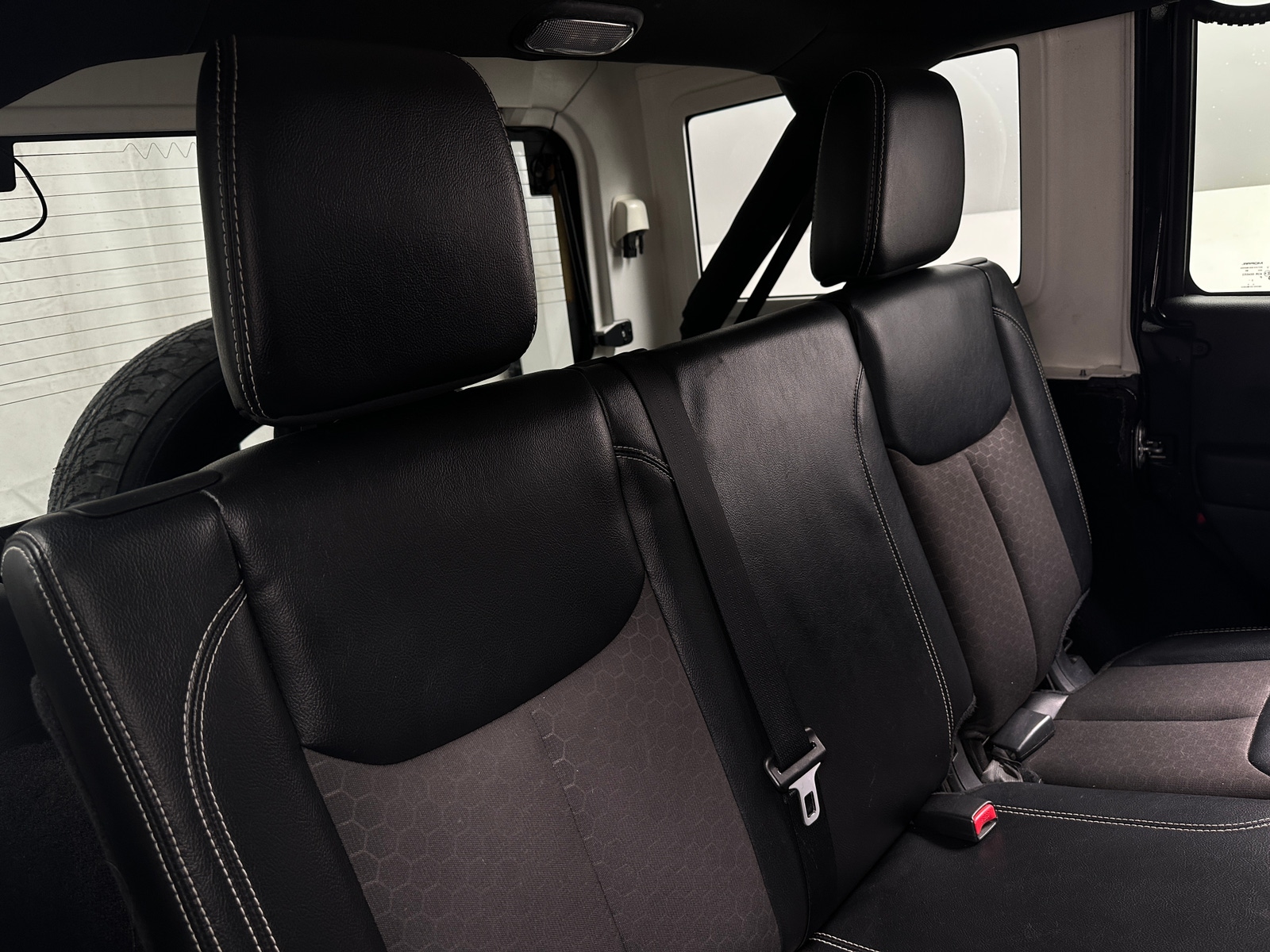 Thumbnail: 2017 Jeep Wrangler - 5