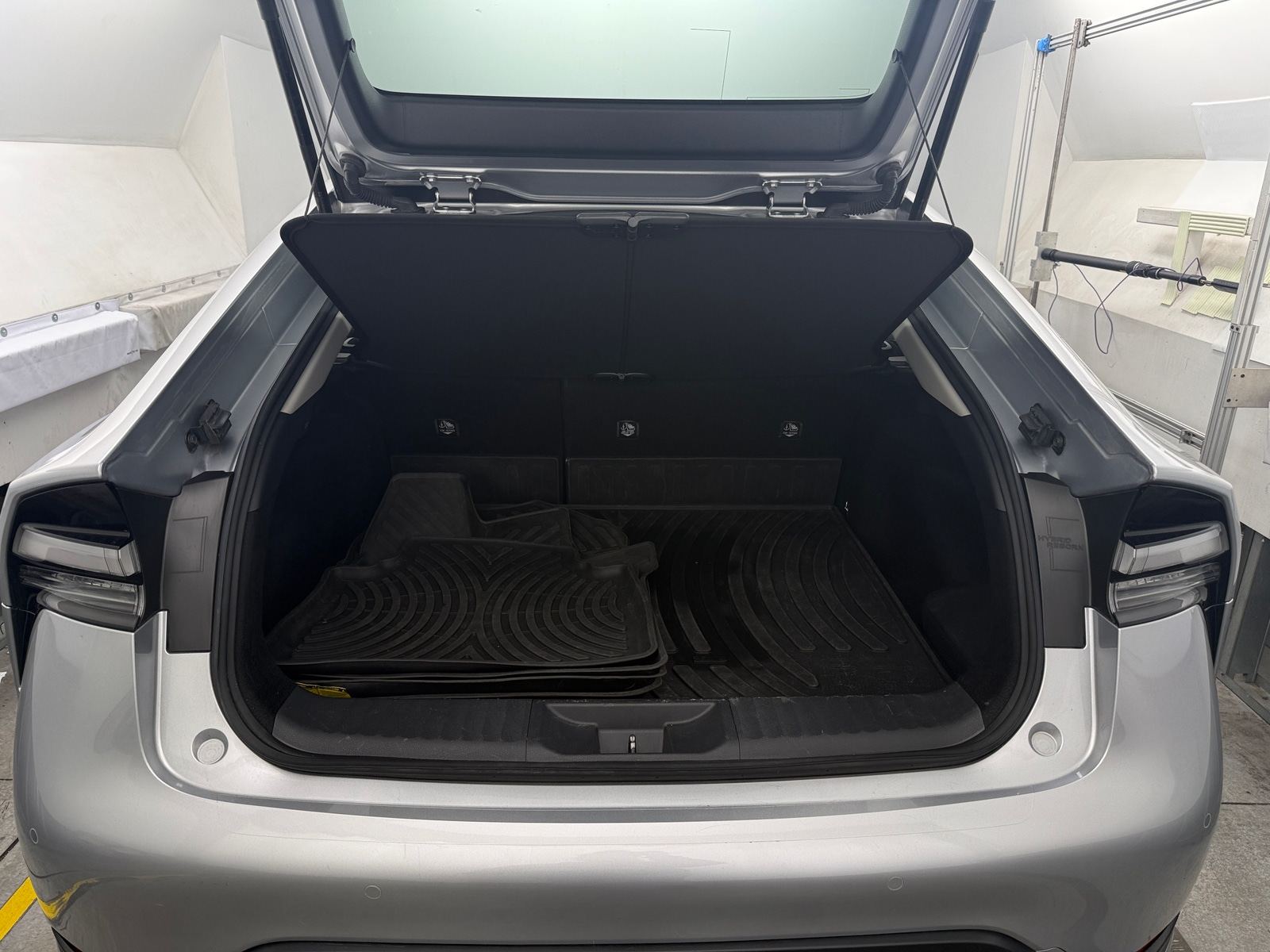 Thumbnail: 2023 Toyota Prius Prime - 7