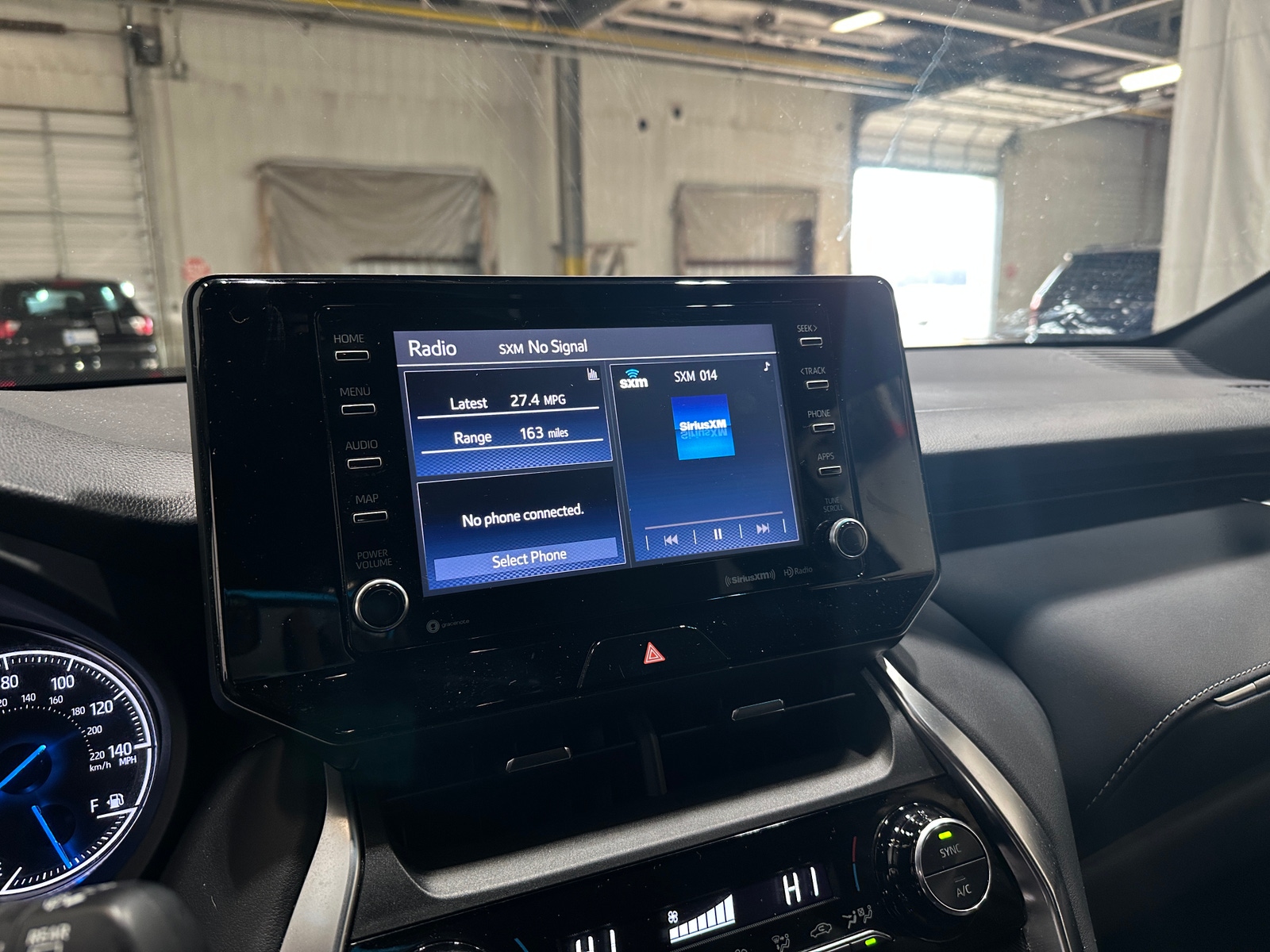 Thumbnail: 2022 Toyota Venza - 3