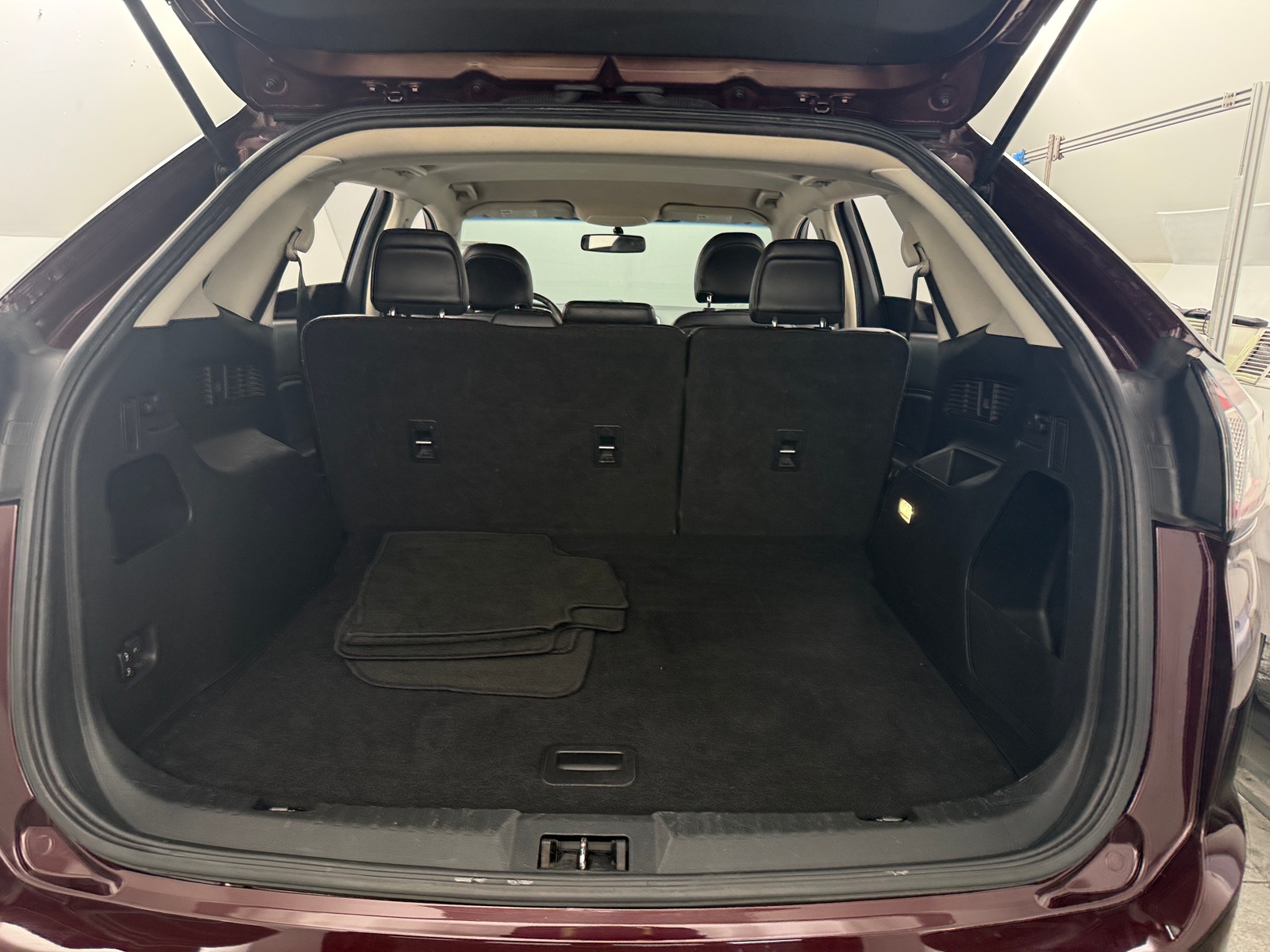 Thumbnail: 2017 Ford Edge - 7