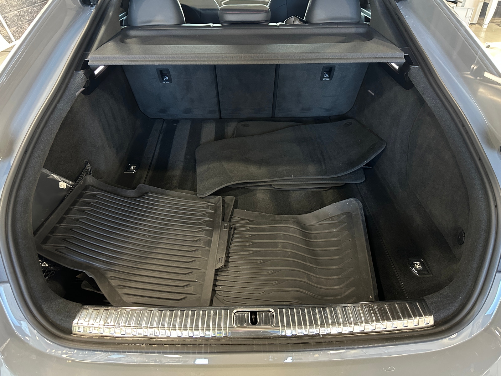 Thumbnail: 2022 Audi RS 7 - 6