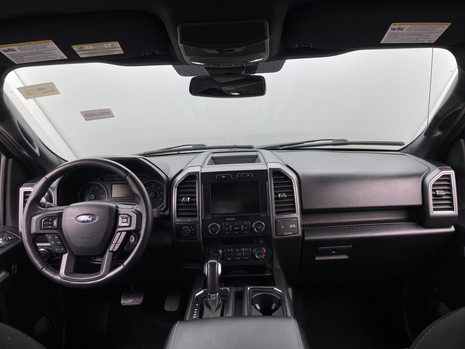 Thumbnail: 2019 Ford Econoline - 3