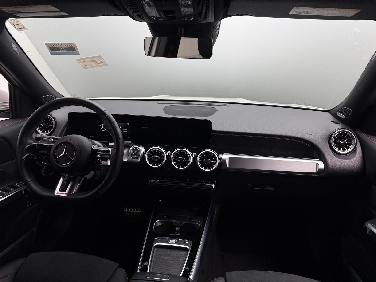 Thumbnail: 2025 Mercedes-Benz GLB - 2