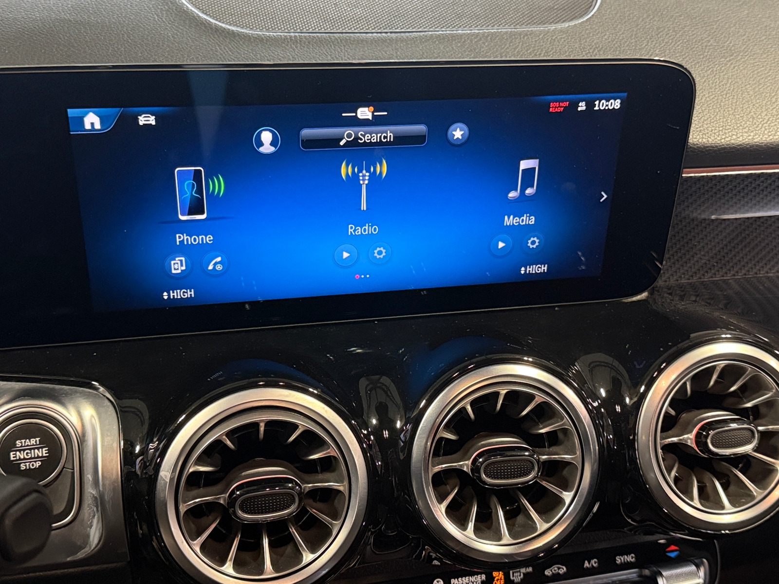 Thumbnail: 2025 Mercedes-Benz GLB - 3