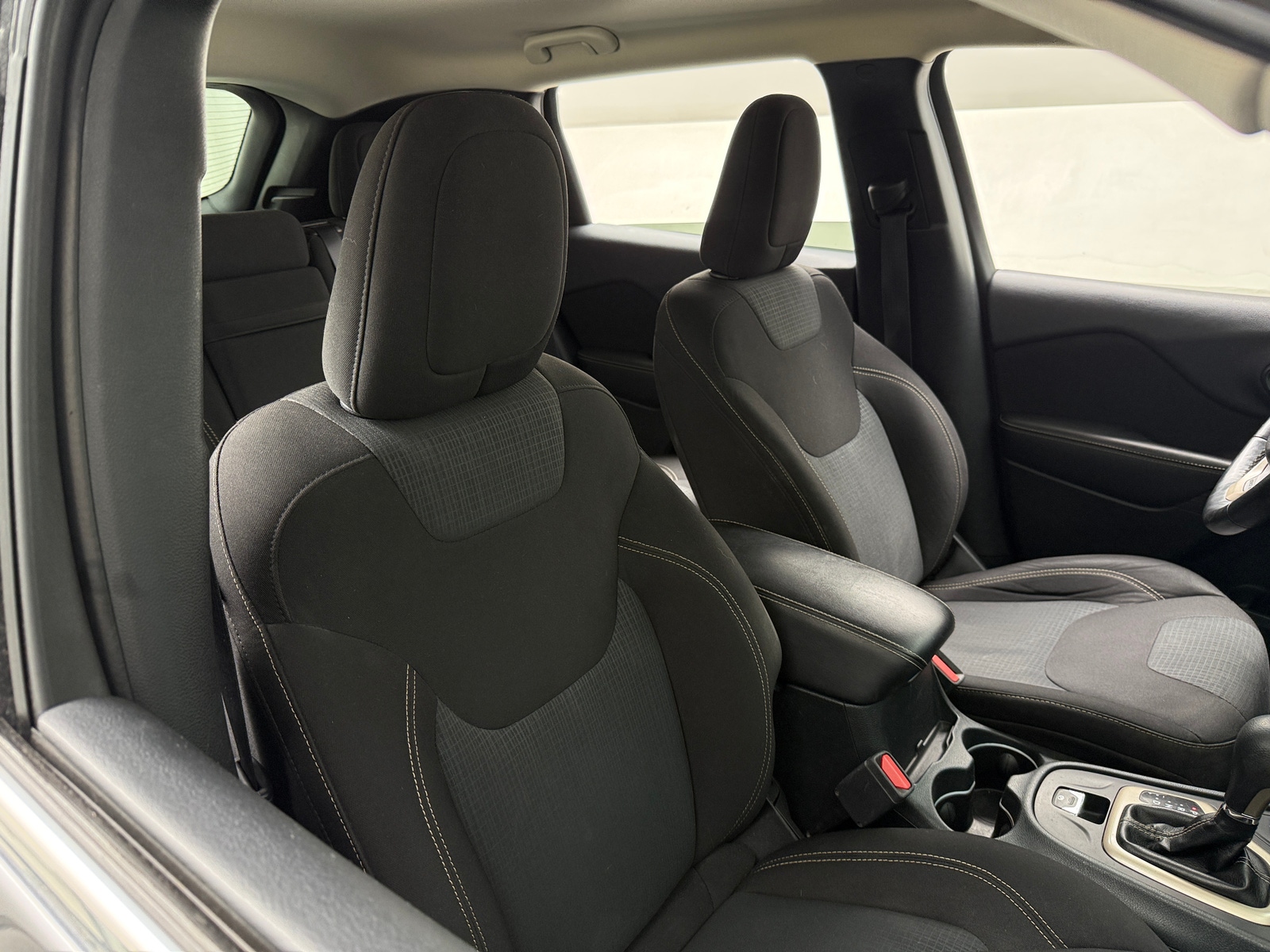 Thumbnail: 2016 Jeep Cherokee - 2