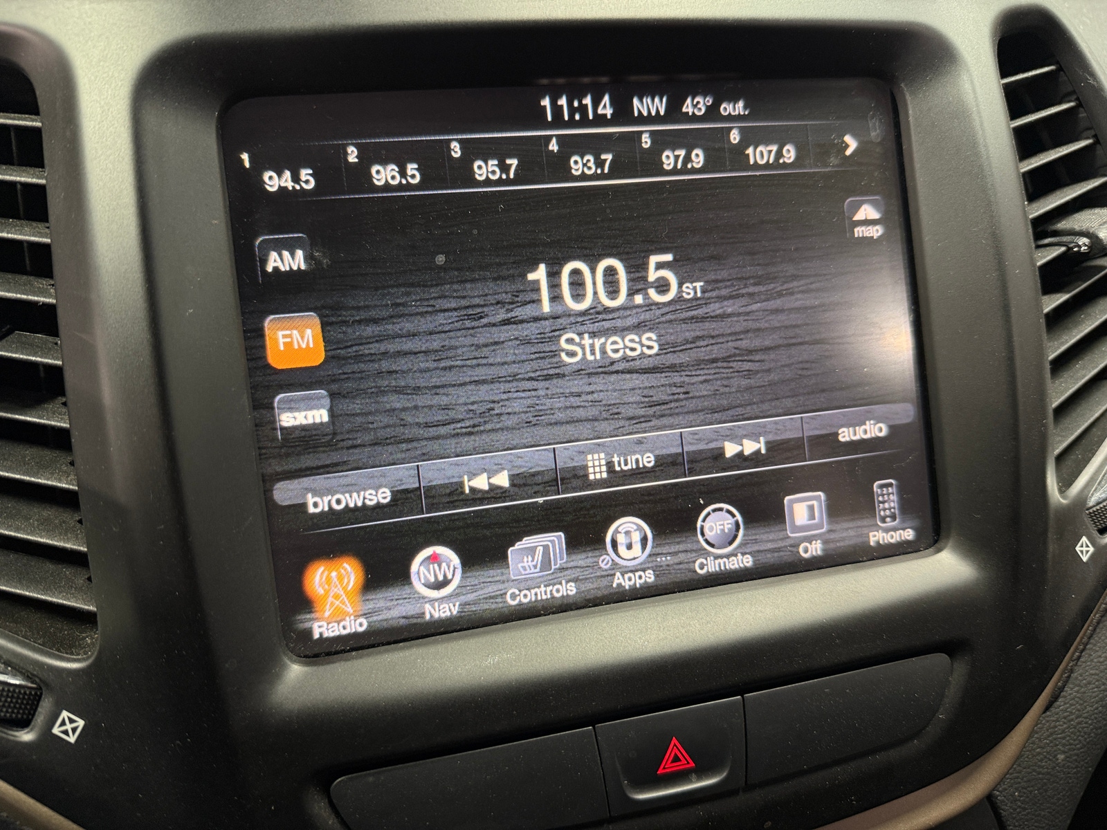 Thumbnail: 2016 Jeep Cherokee - 4