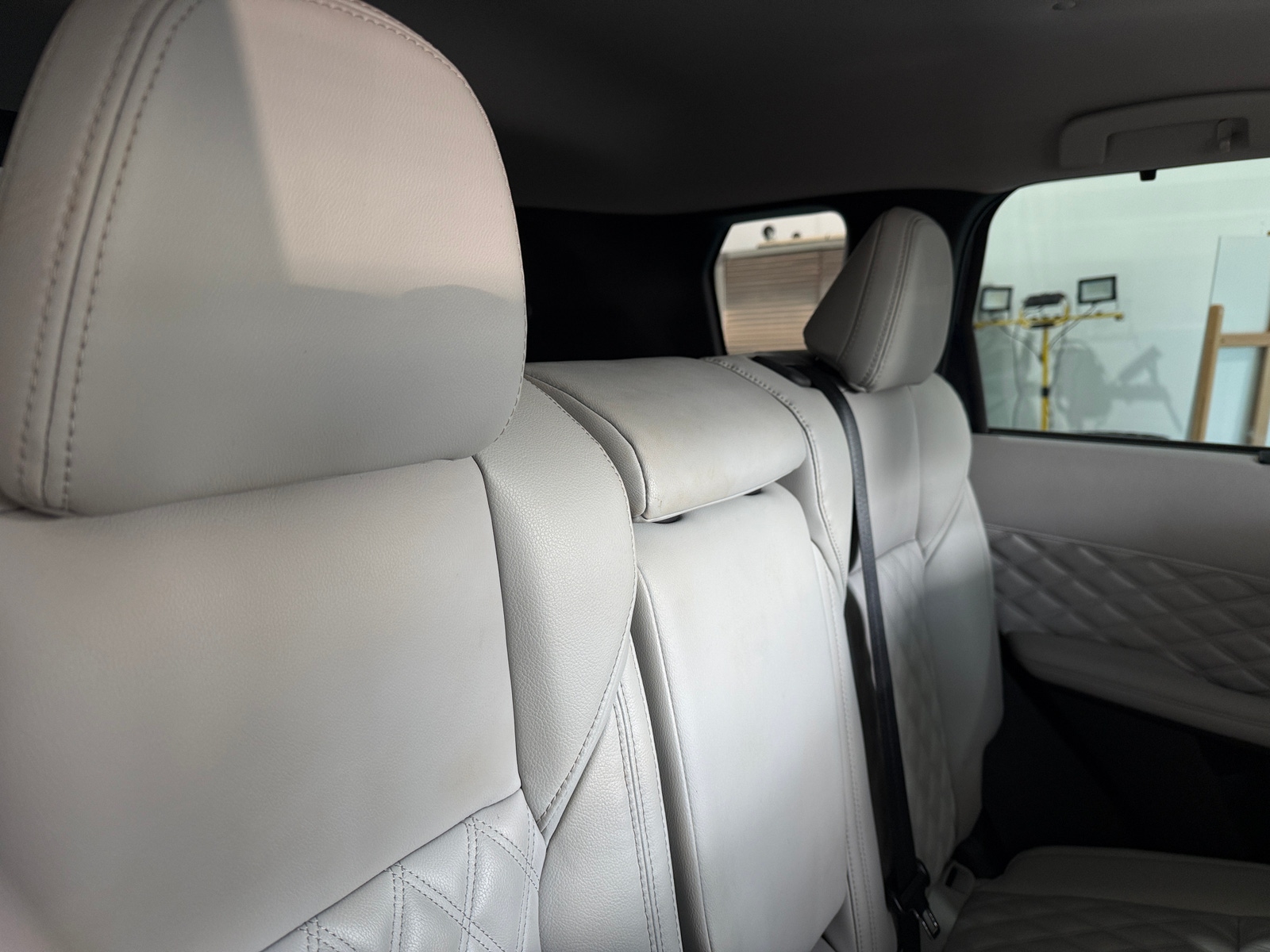 Thumbnail: 2023 Mitsubishi Outlander - 5