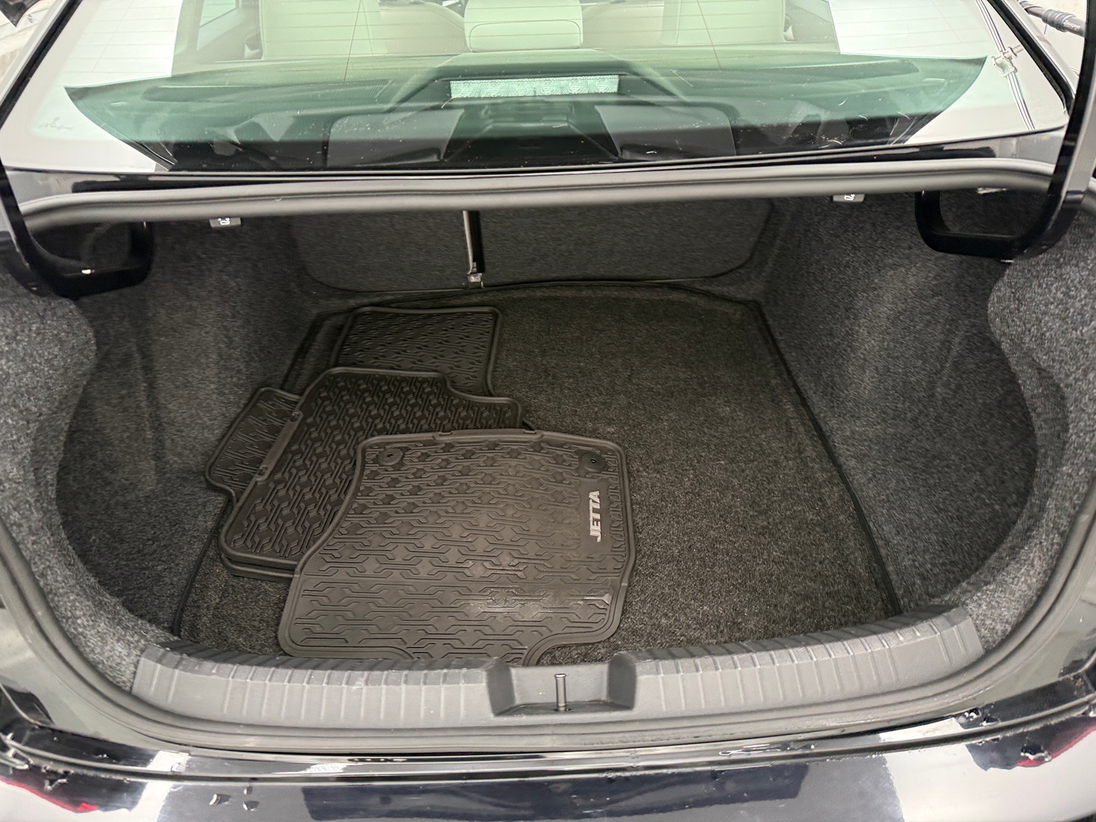 Thumbnail: 2022 Volkswagen Jetta - 6