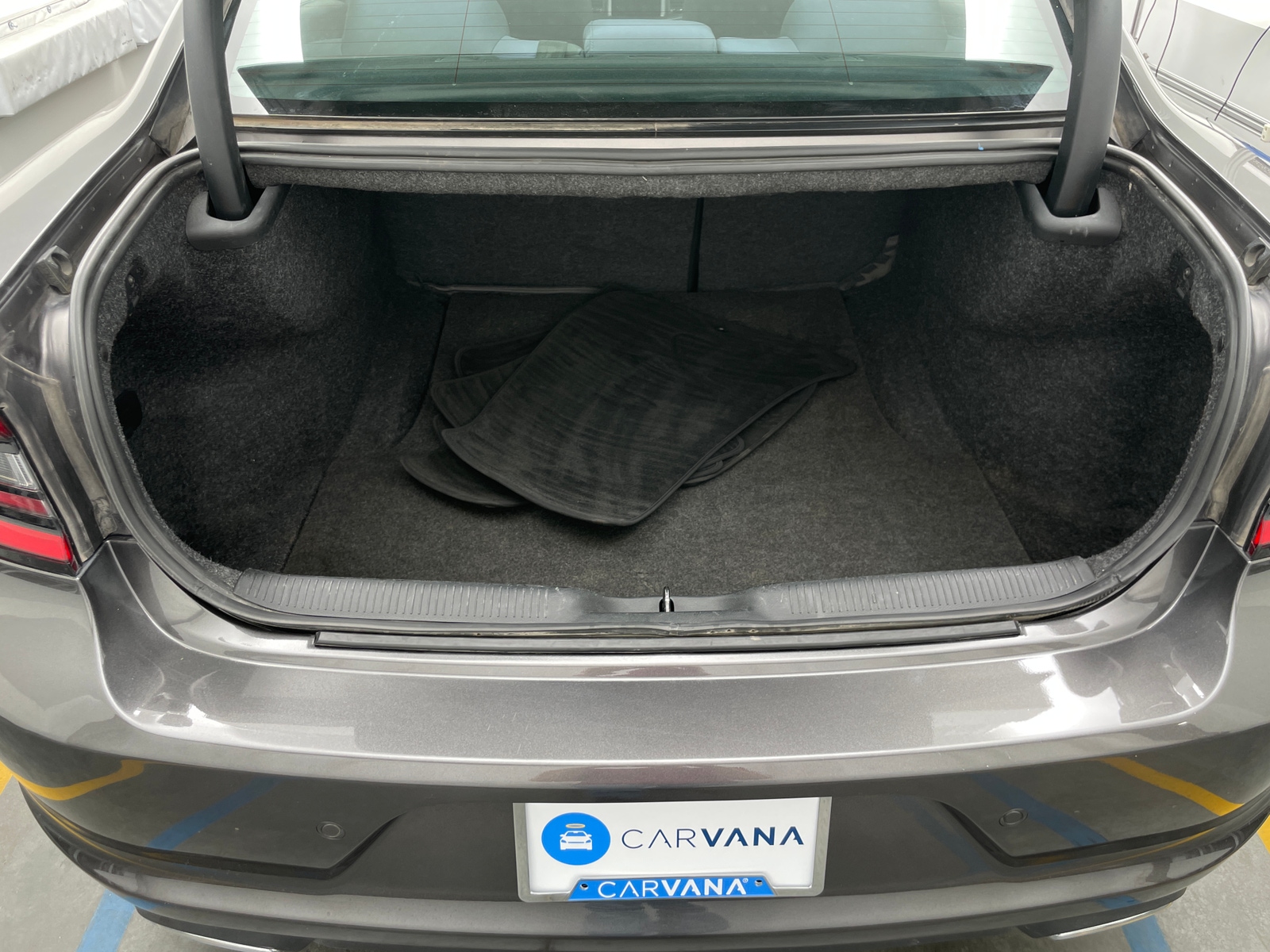 Thumbnail: 2018 Dodge Charger - 7