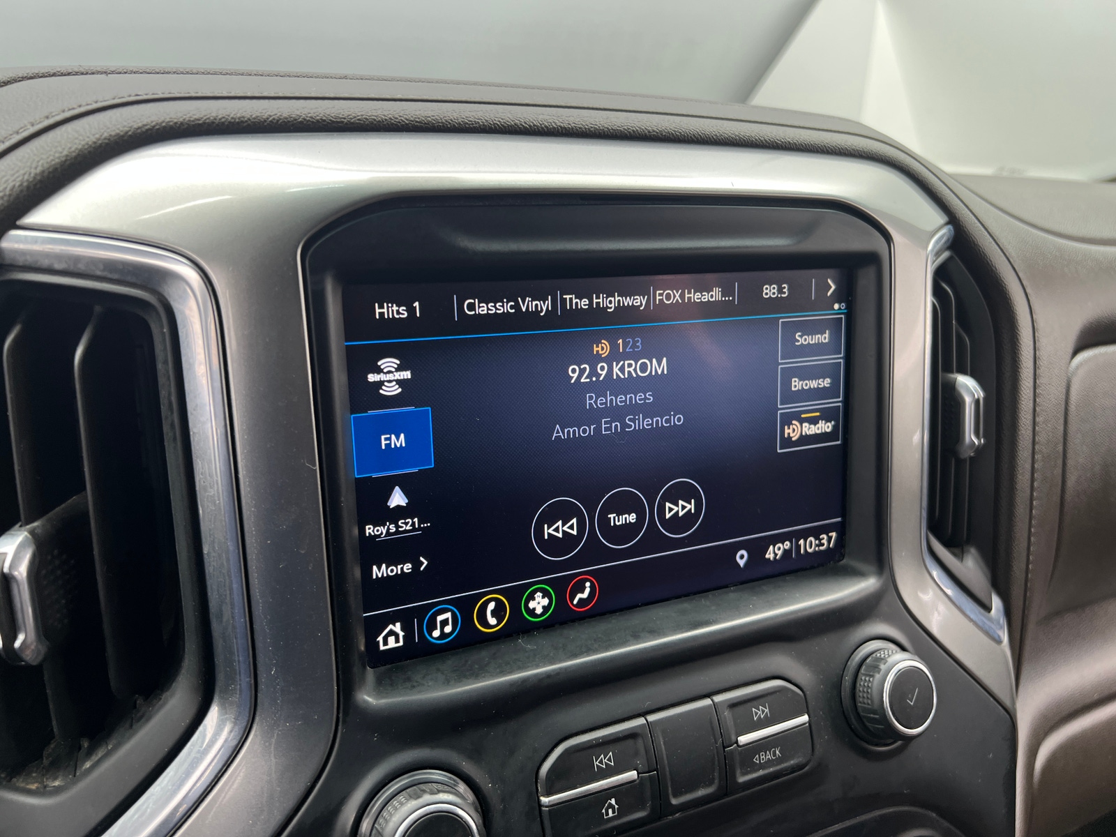 Thumbnail: 2019 Chevrolet Silverado 1500 - 3