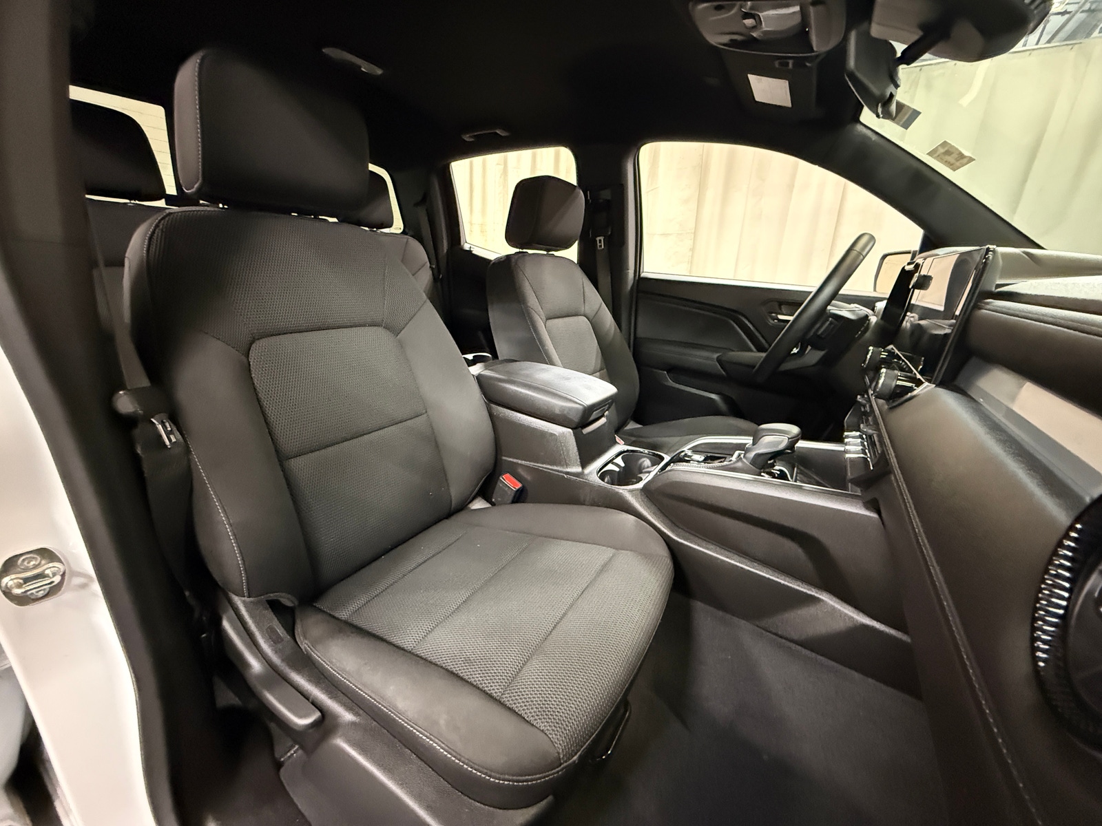 Thumbnail: 2024 Chevrolet Colorado - 2