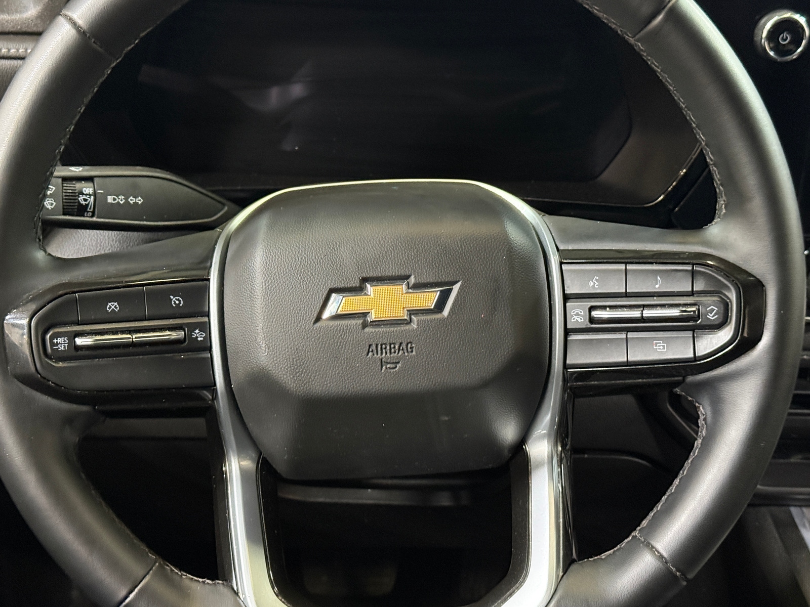 Thumbnail: 2024 Chevrolet Colorado - 5