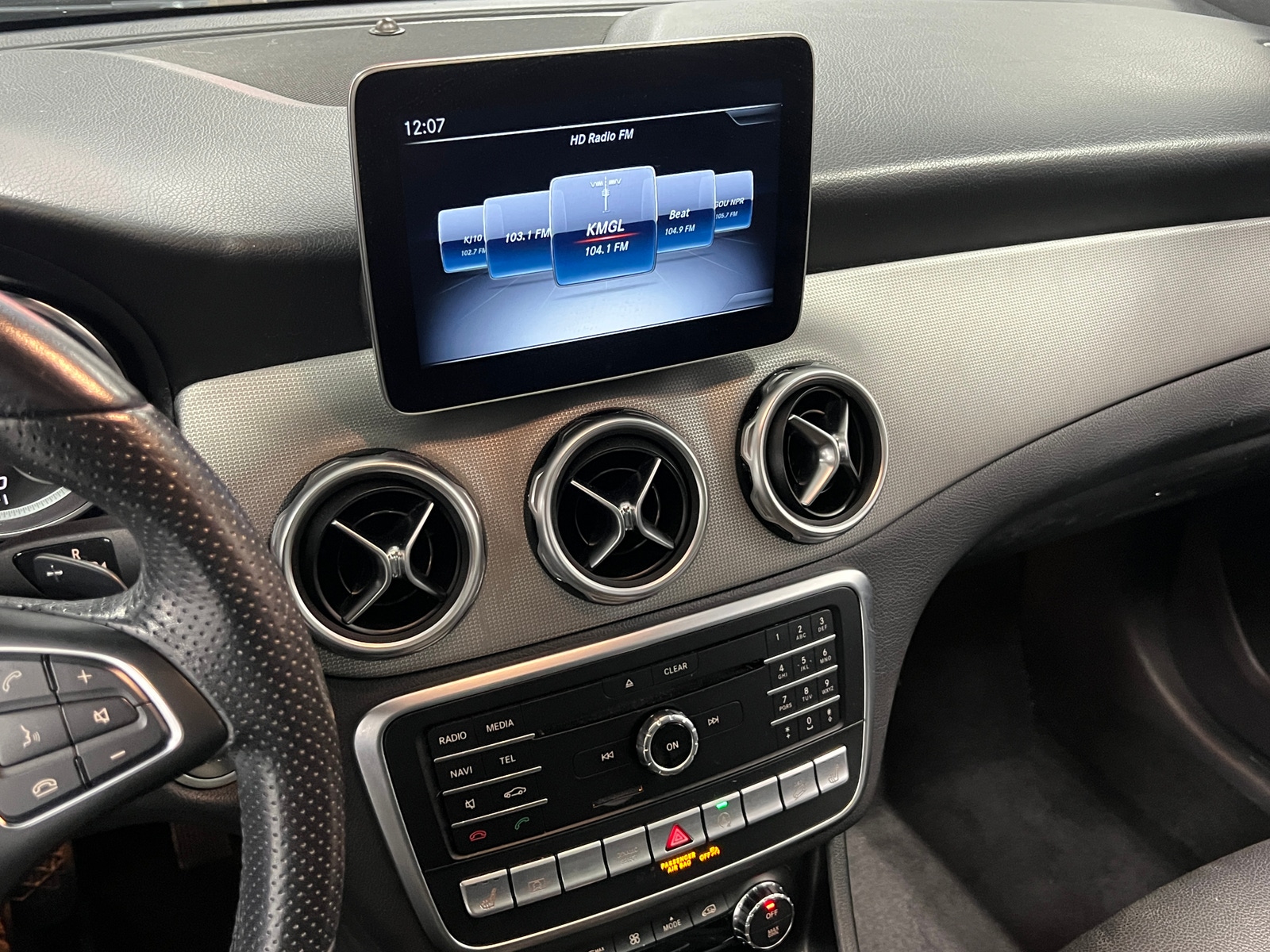 Thumbnail: 2020 Mercedes-Benz GLA - 3