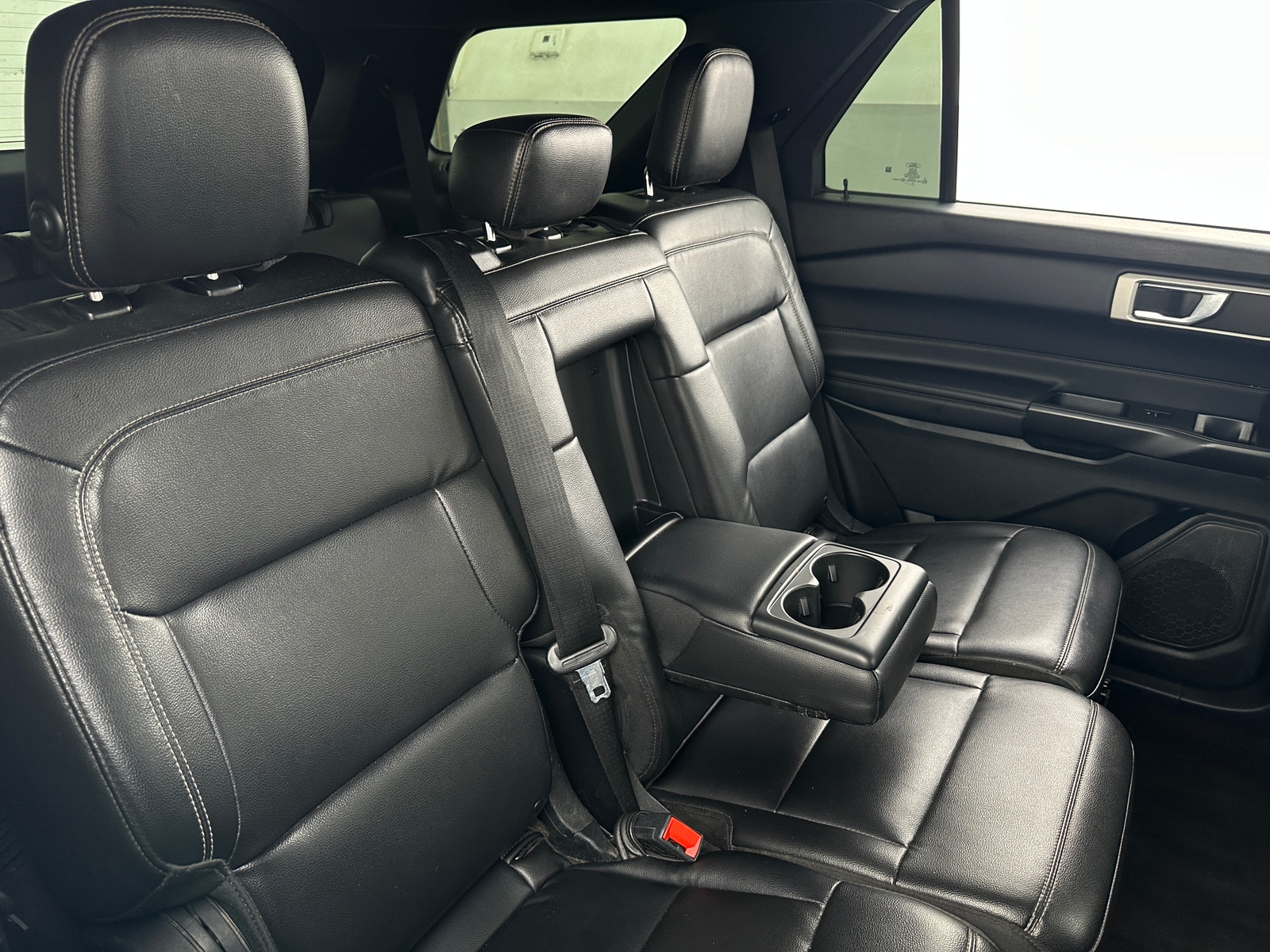 Thumbnail: 2020 Ford Explorer - 6