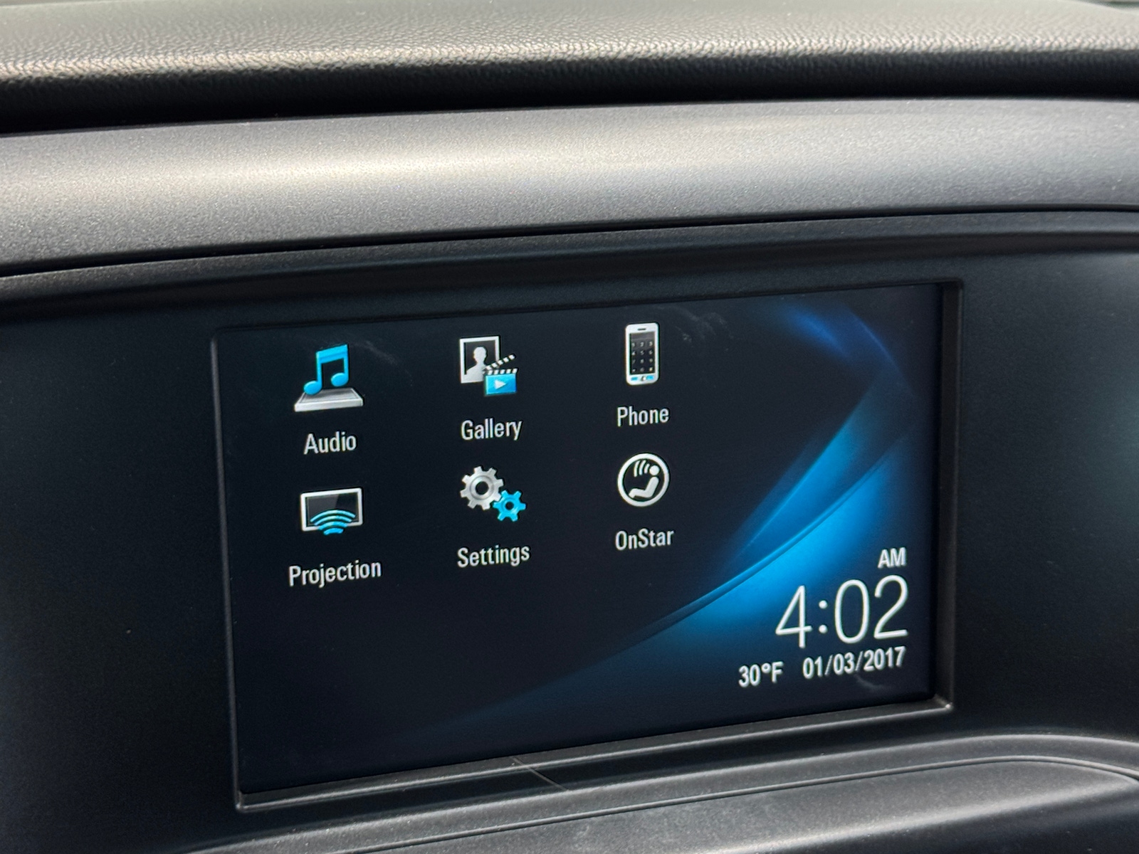 Thumbnail: 2017 Chevrolet Silverado 1500 - 4