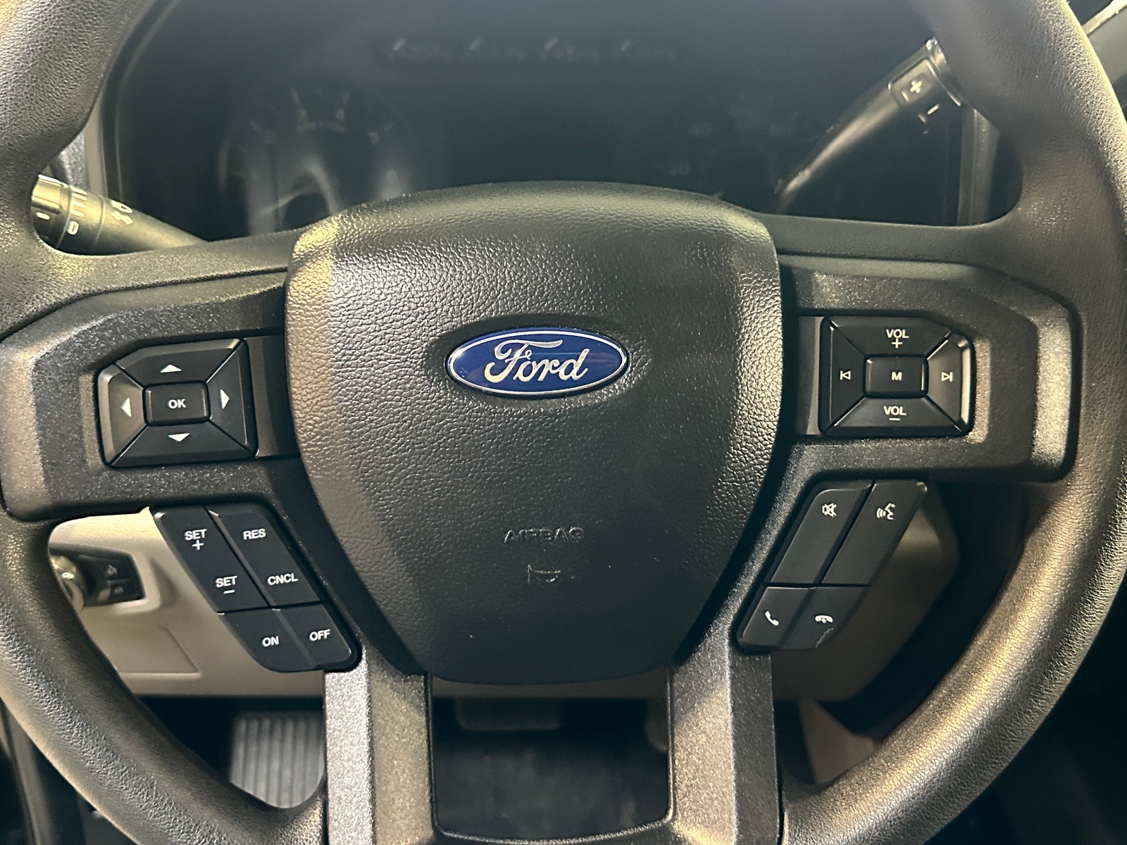 Thumbnail: 2019 Ford Econoline - 5