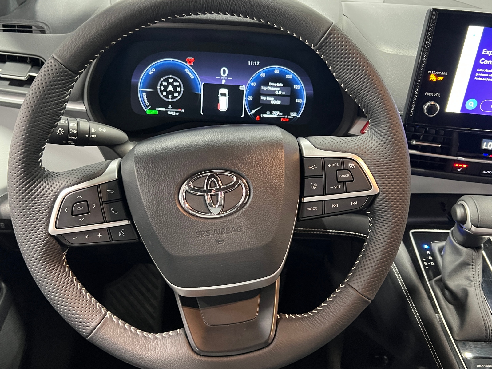 Thumbnail: 2025 Toyota Sienna - 4