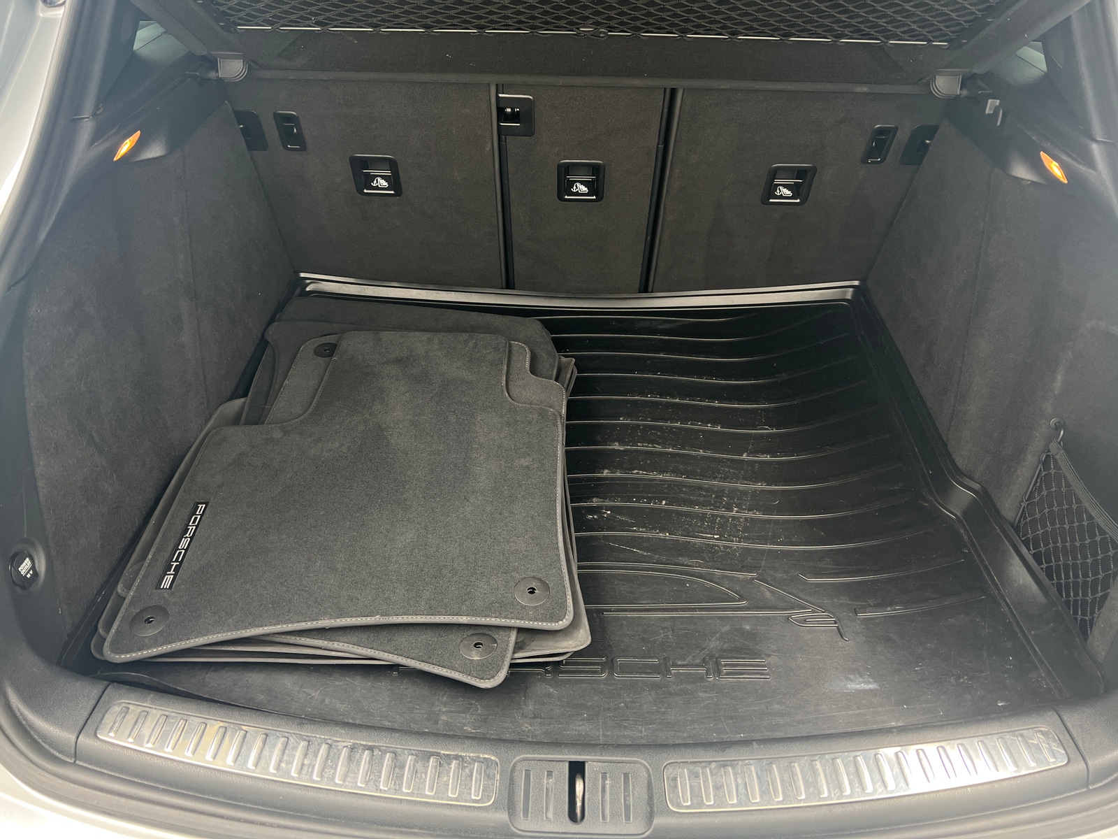 Thumbnail: 2016 Porsche Macan - 6