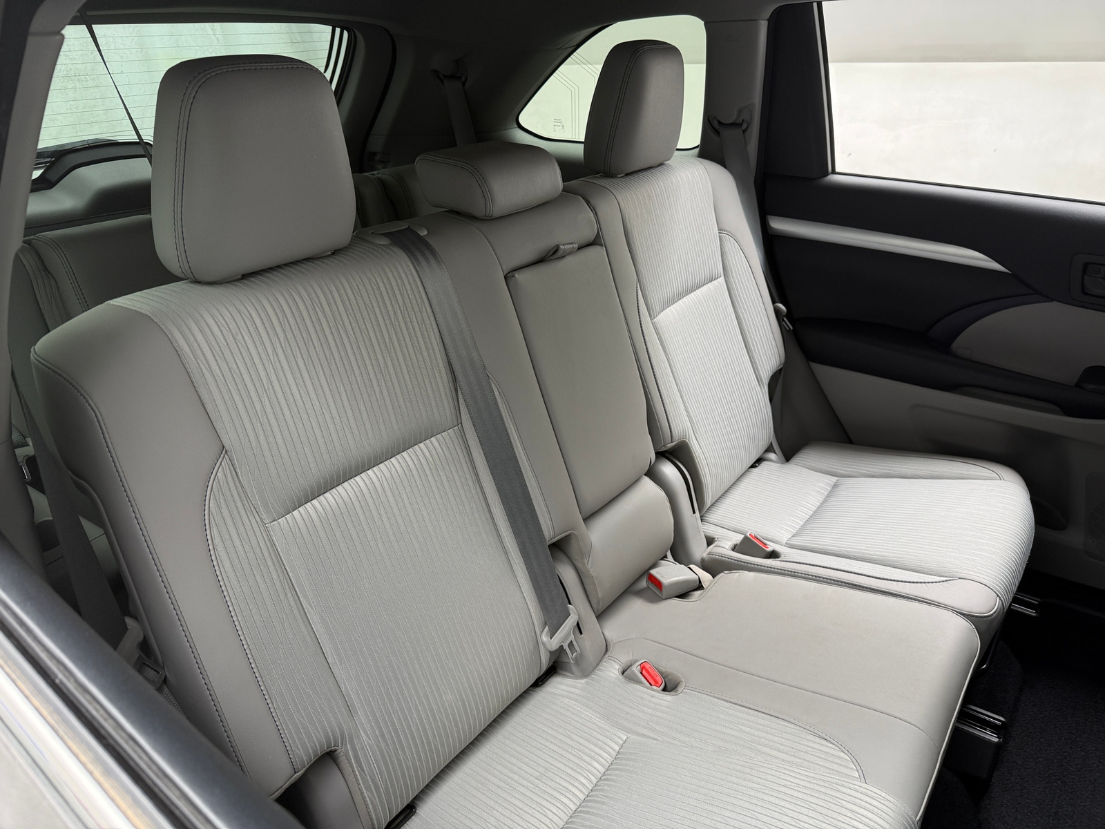 Thumbnail: 2017 Toyota Highlander - 5