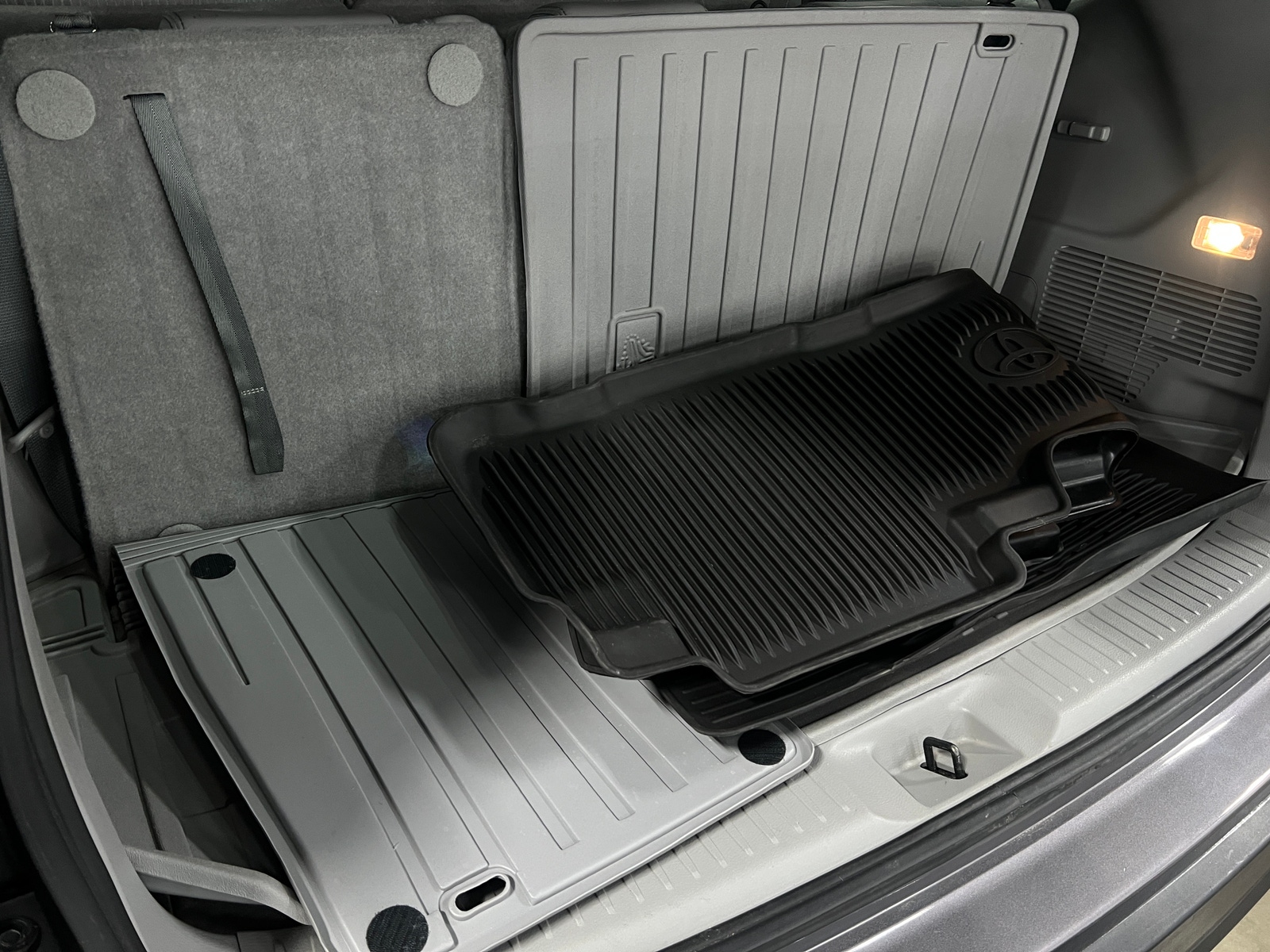 Thumbnail: 2017 Toyota Highlander - 6