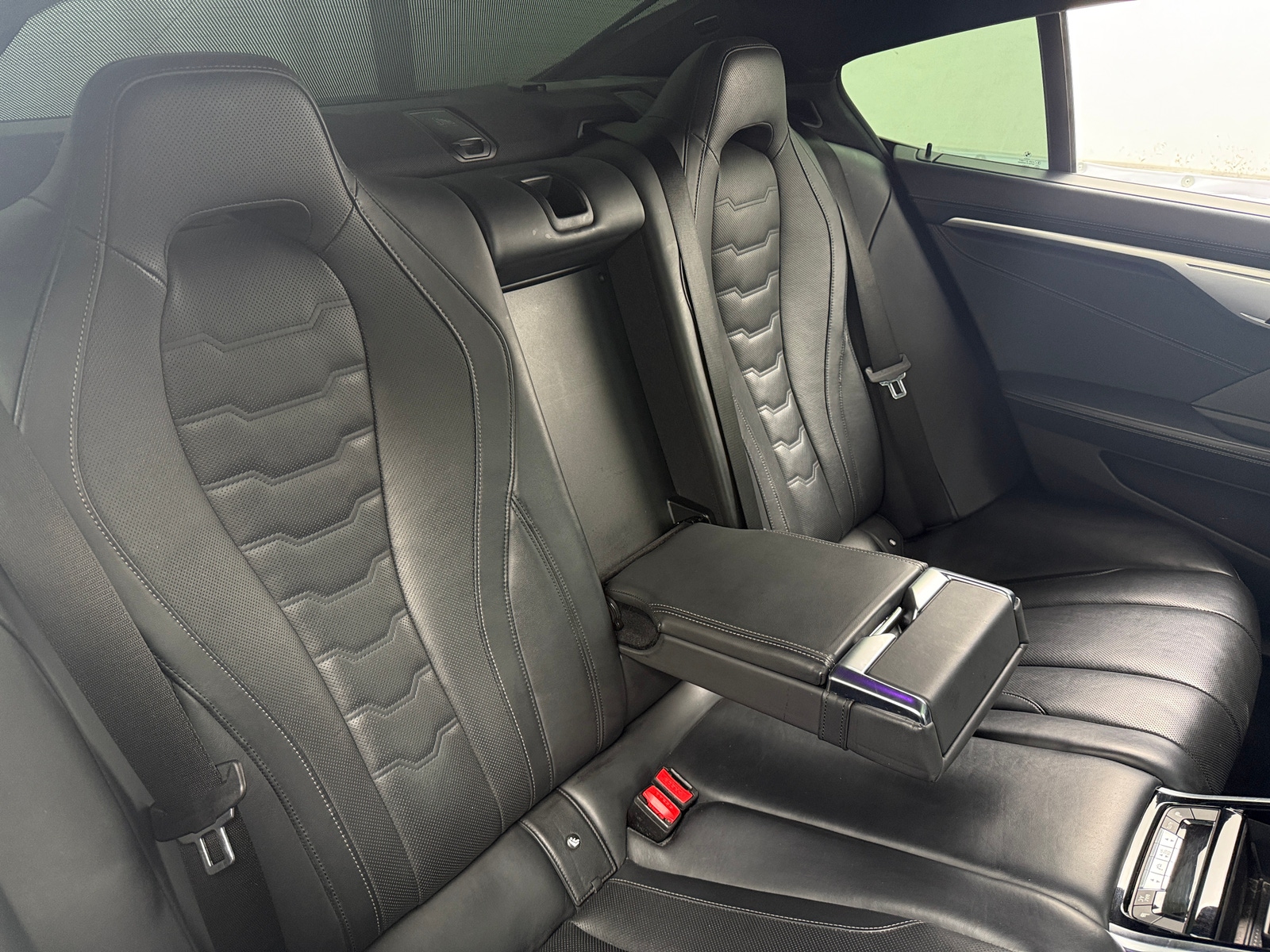 Thumbnail: 2023 BMW 8 Series - 5