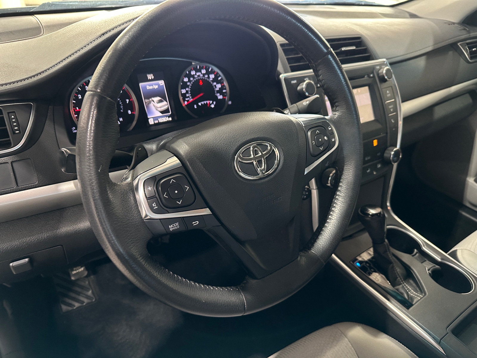 Thumbnail: 2017 Toyota Camry - 5