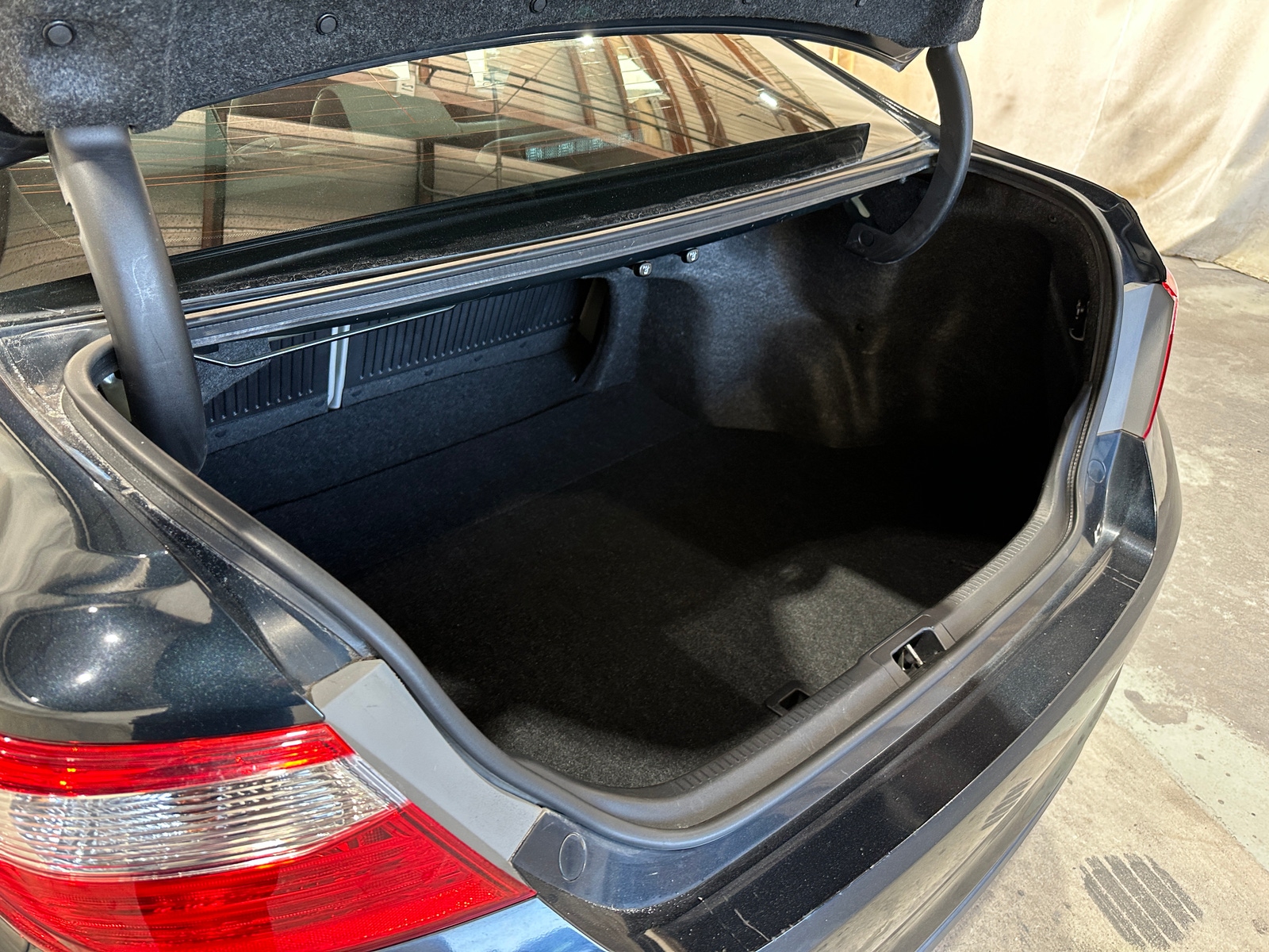 Thumbnail: 2017 Toyota Camry - 7