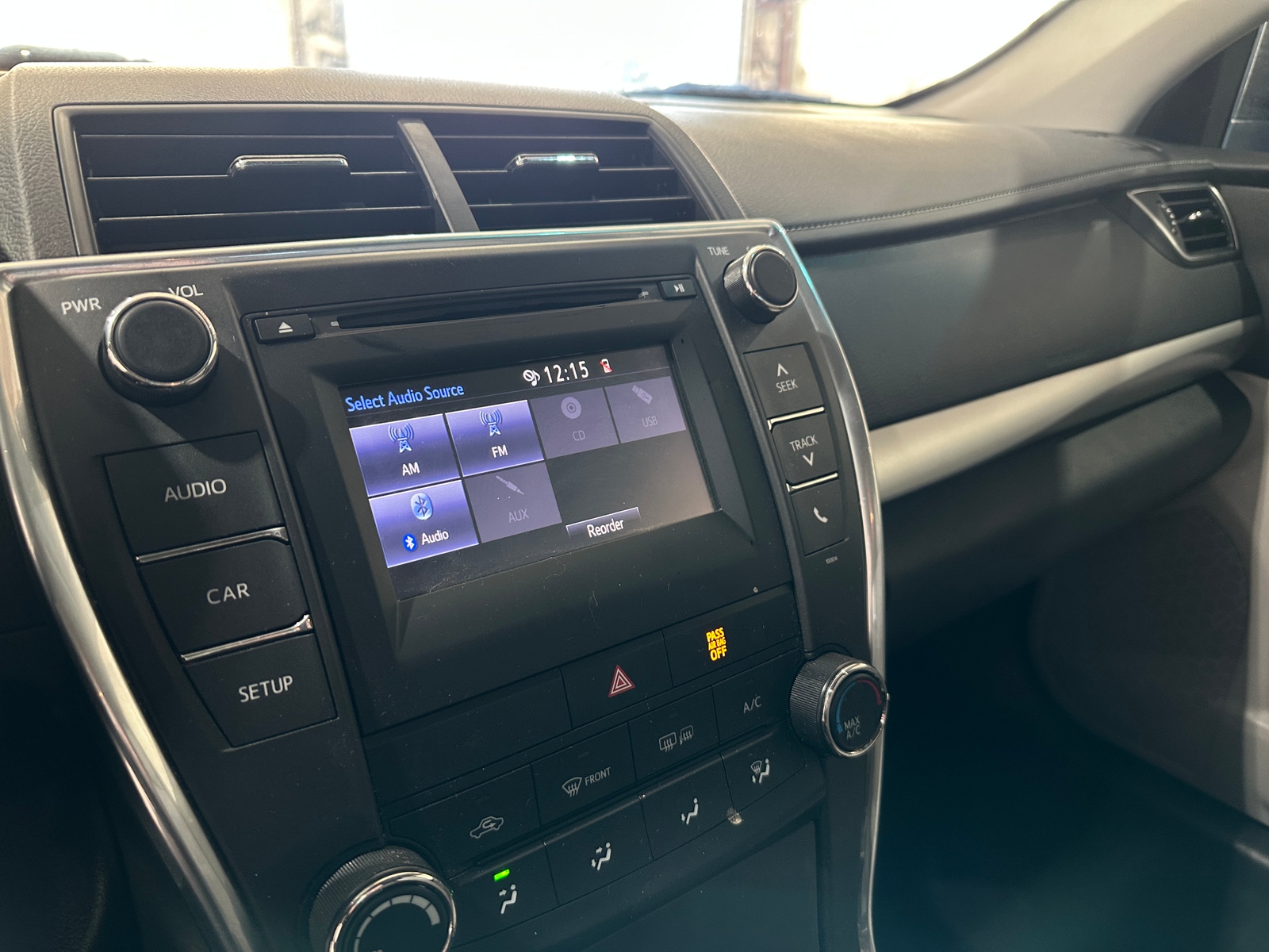 Thumbnail: 2017 Toyota Camry - 4