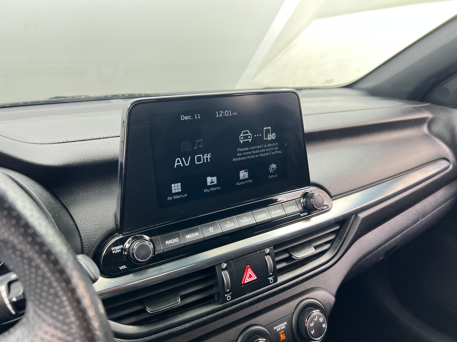 Thumbnail: 2020 Kia Forte - 3