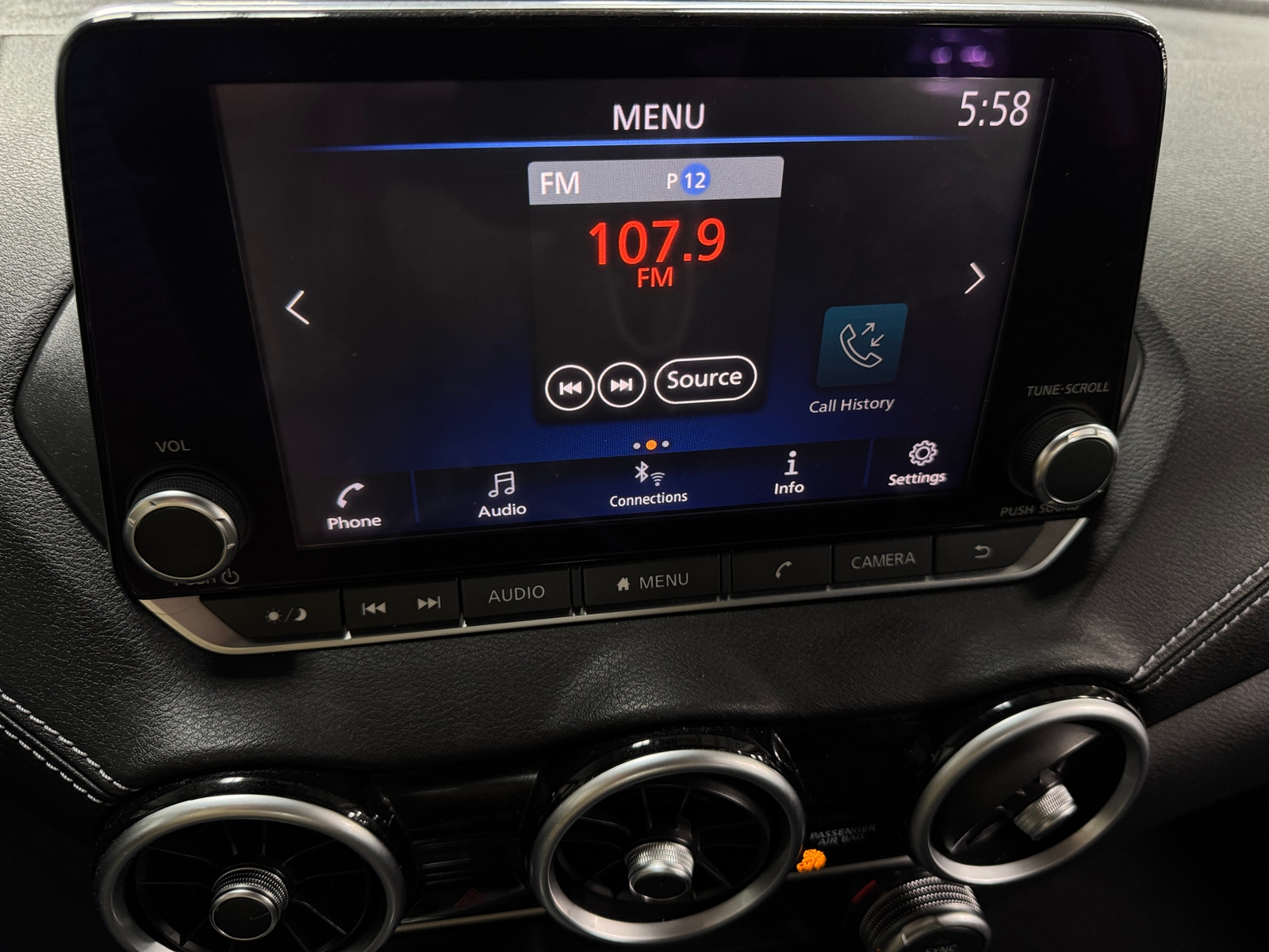 Thumbnail: 2020 Nissan Sentra - 4