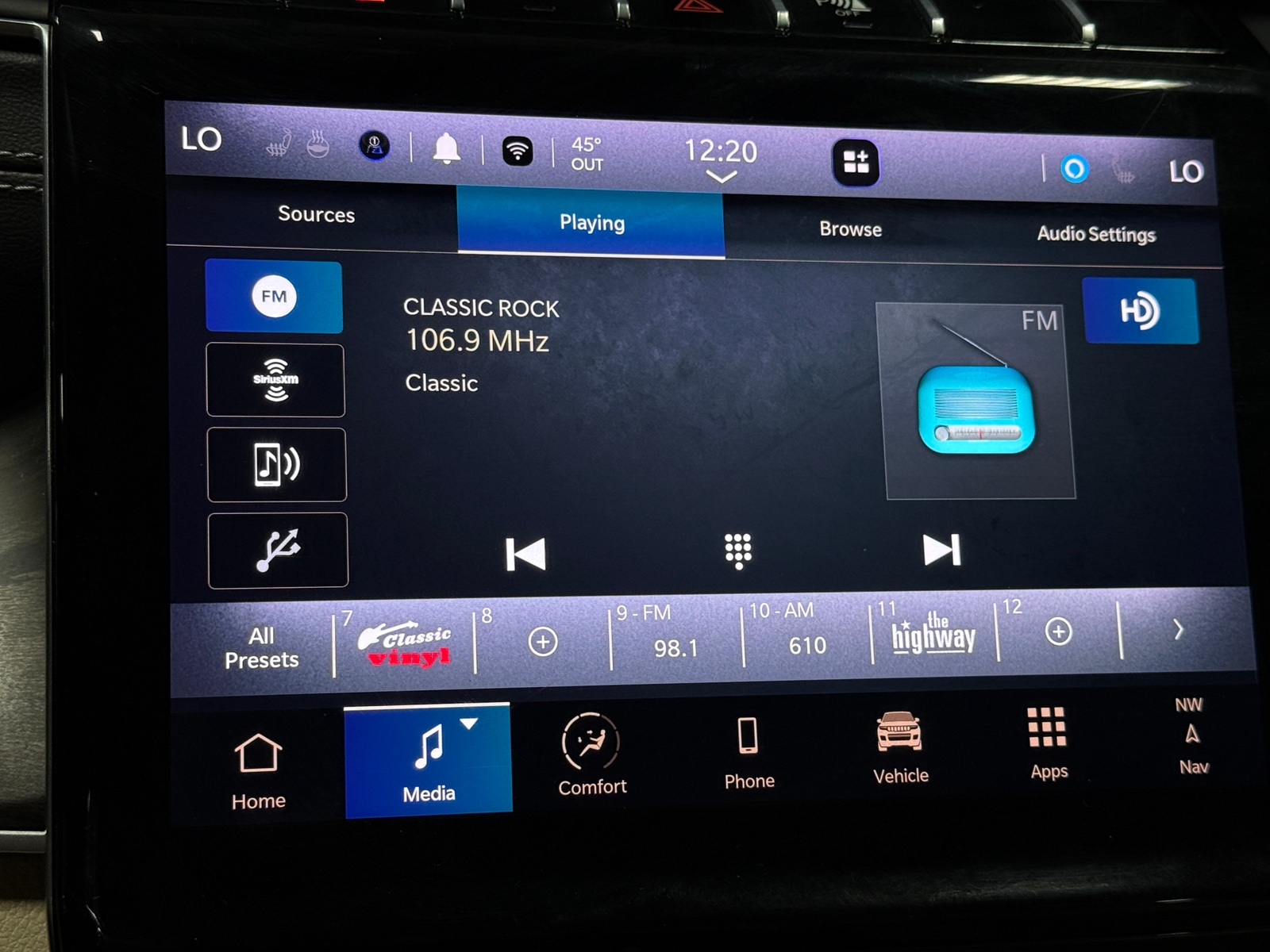 Thumbnail: 2024 Jeep Grand Cherokee - 3