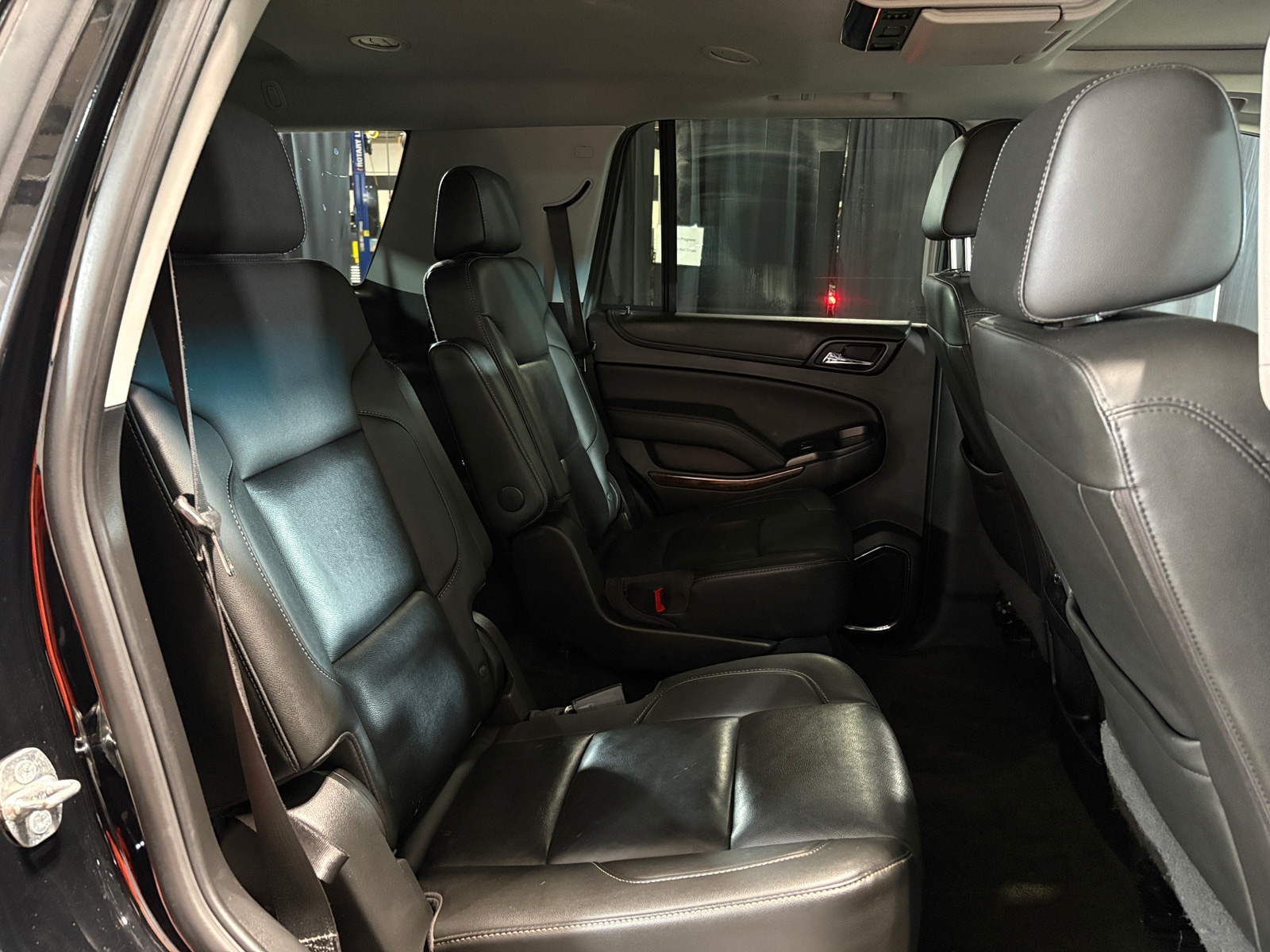 Thumbnail: 2018 Chevrolet Tahoe - 5