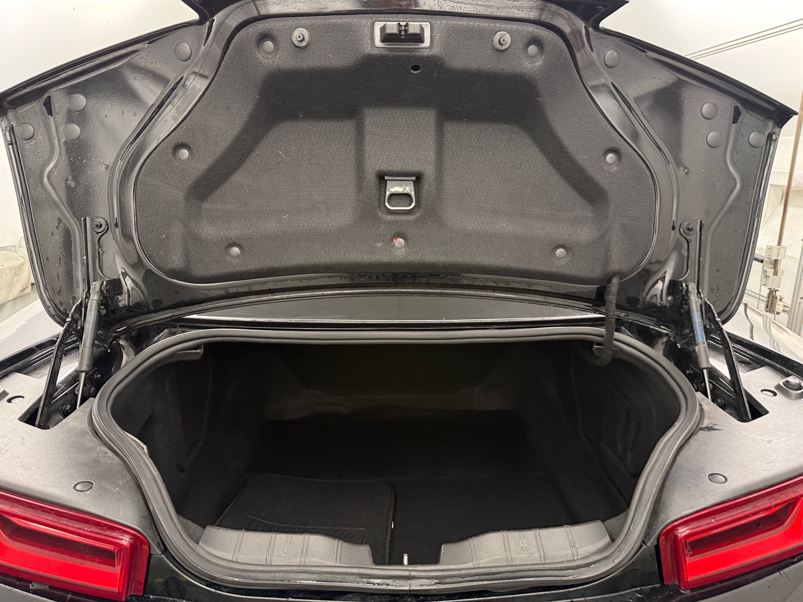 Thumbnail: 2018 Chevrolet Camaro - 5