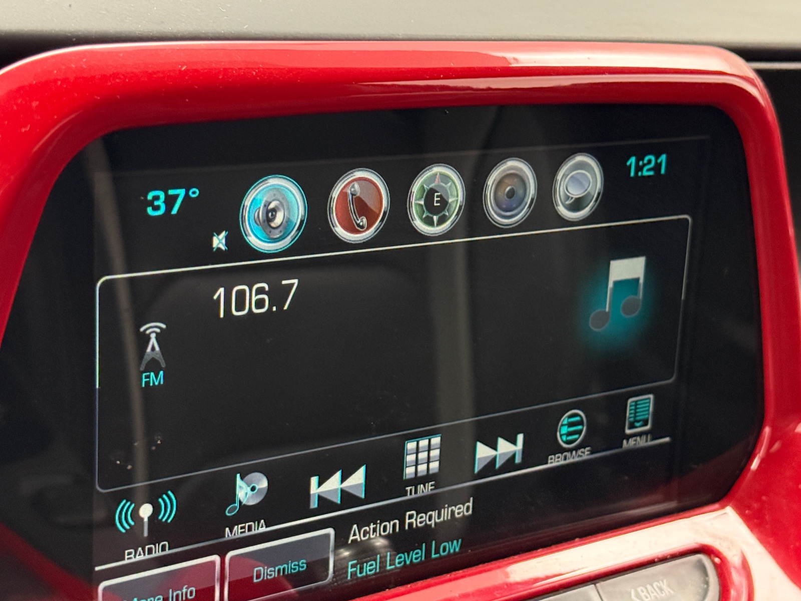 Thumbnail: 2018 Chevrolet Camaro - 3