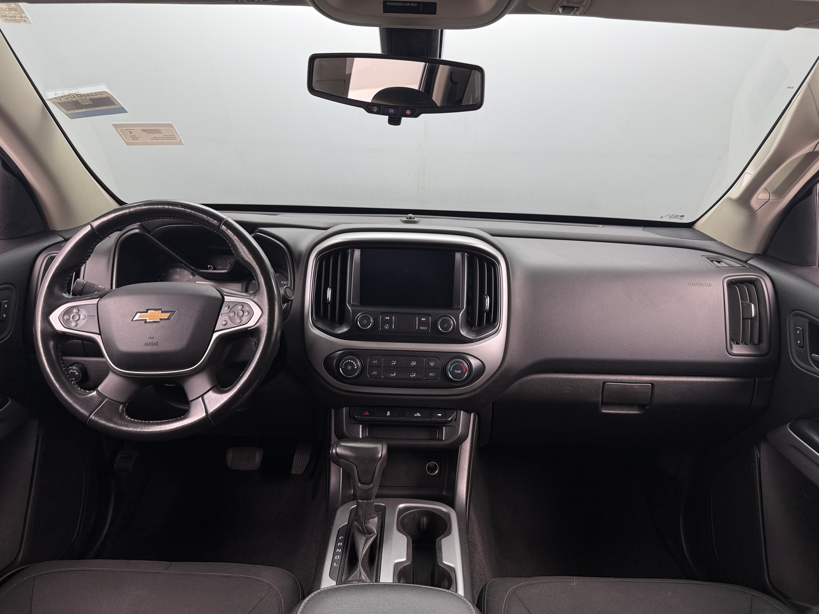 Thumbnail: 2019 Chevrolet Colorado - 3