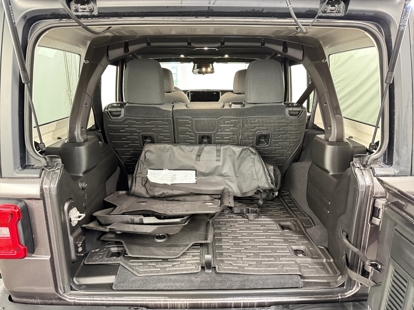 Thumbnail: 2025 Jeep Wrangler - 7