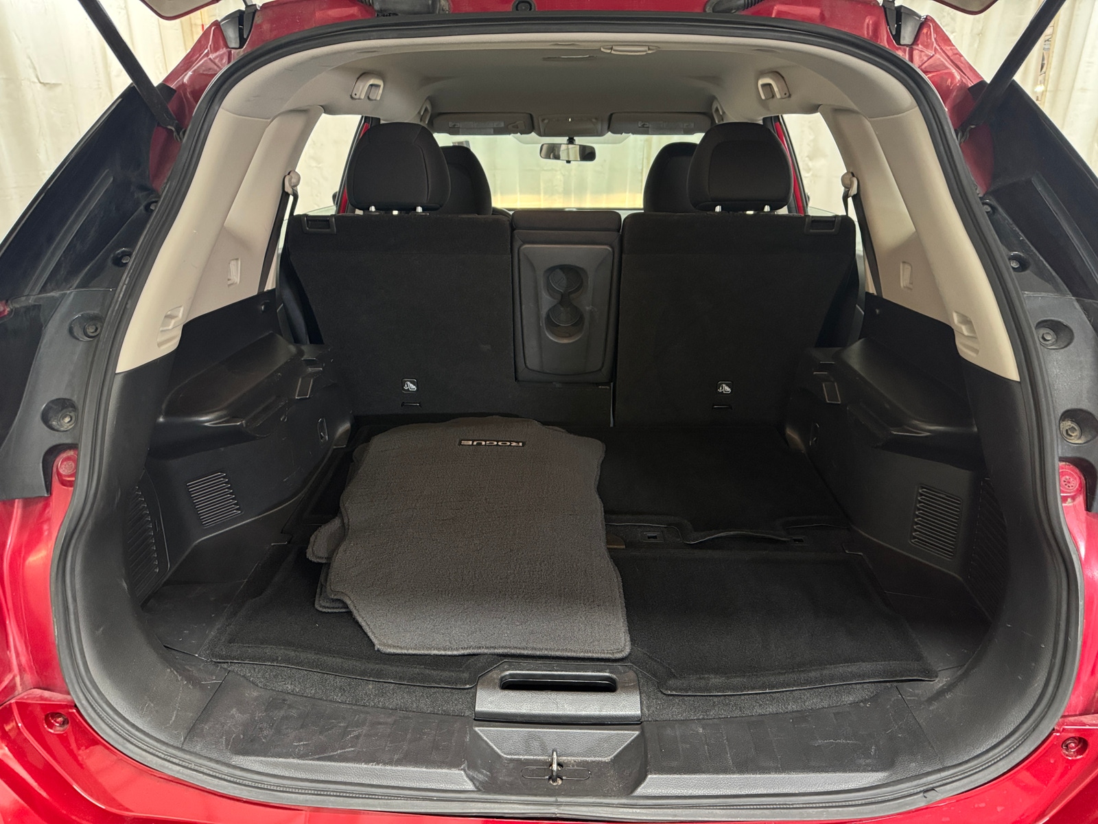 Thumbnail: 2017 Nissan Rogue - 7